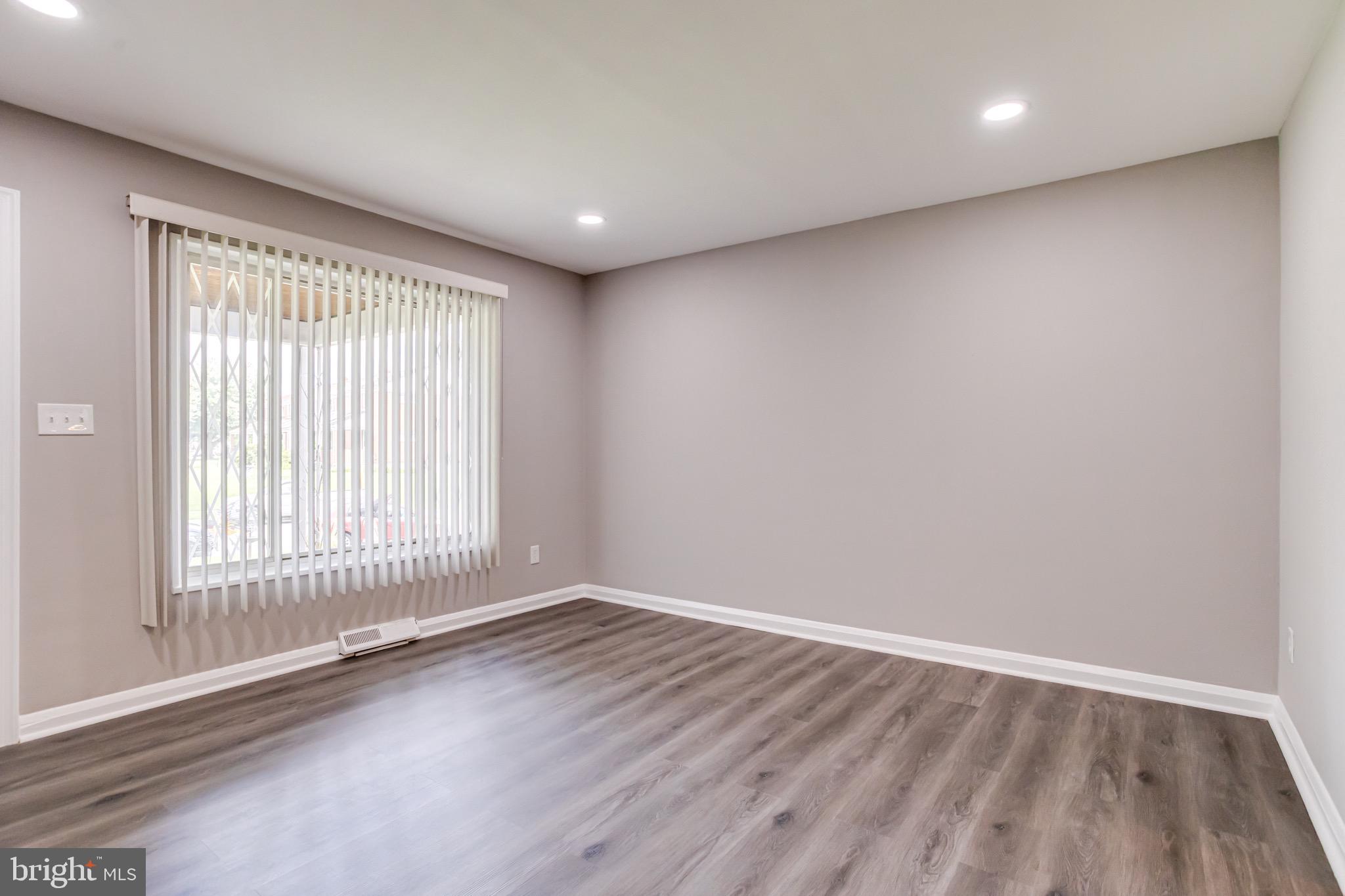 CHARLESMONT - Residential