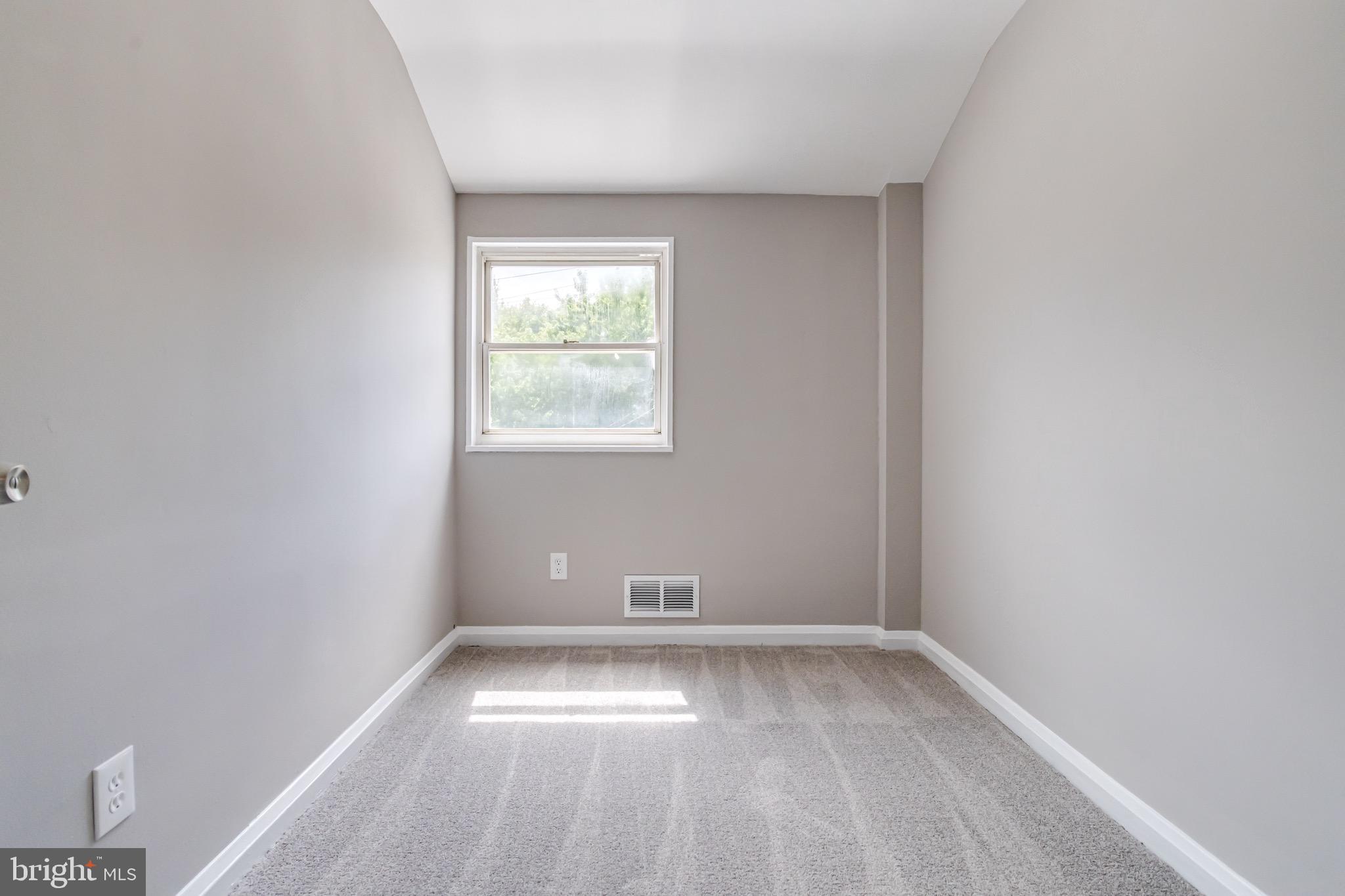 CHARLESMONT - Residential