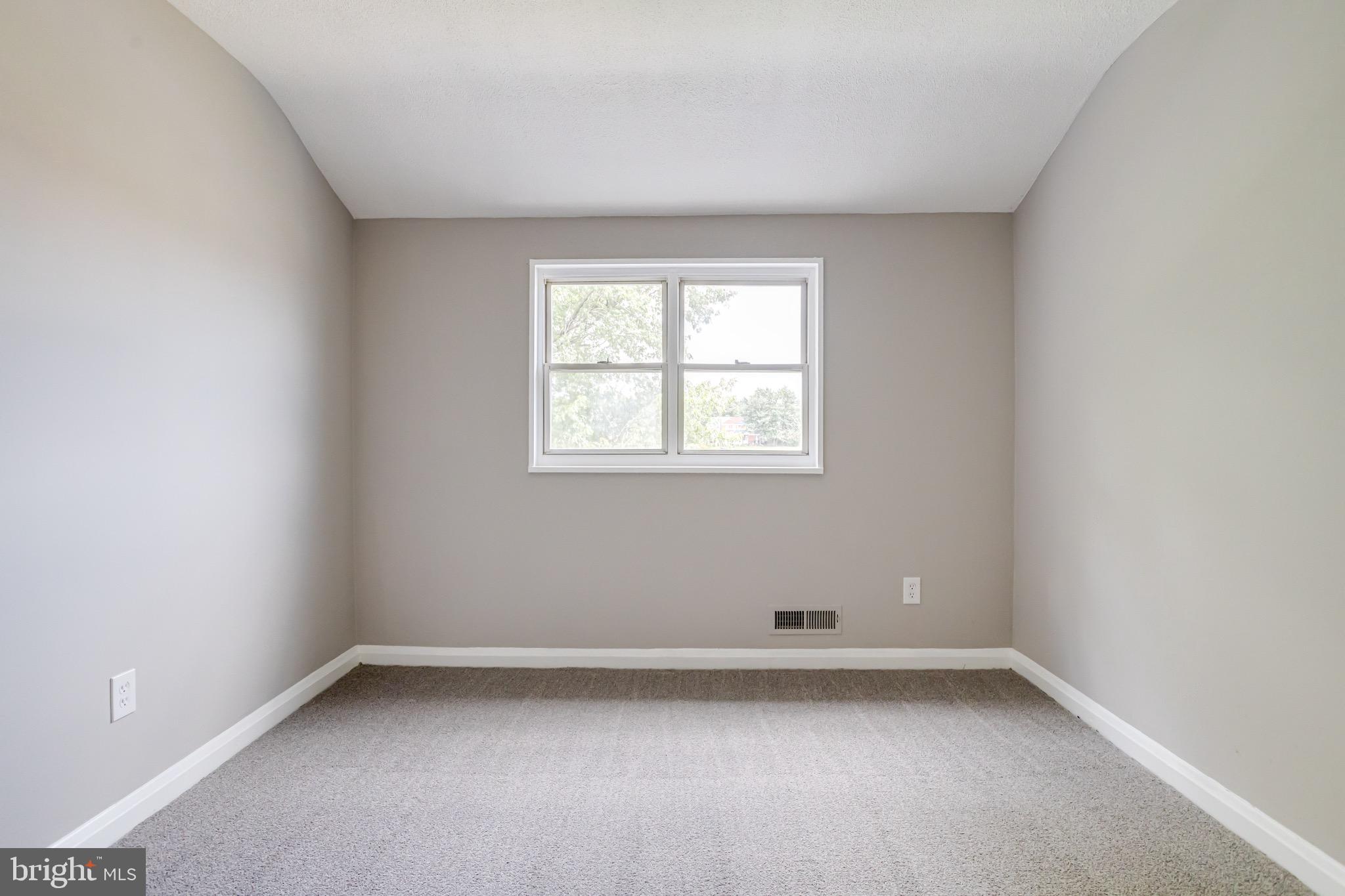 CHARLESMONT - Residential