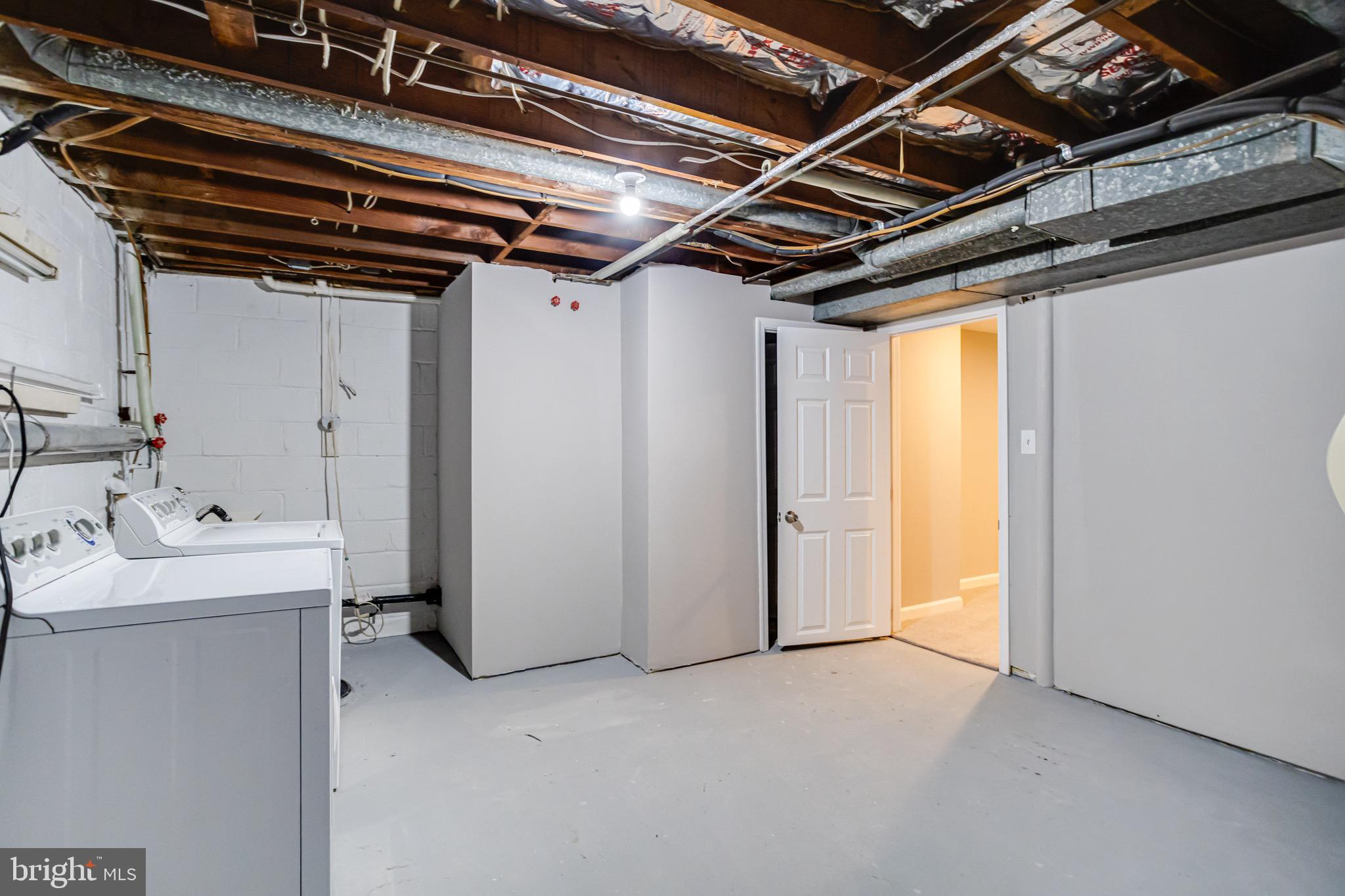 CHARLESMONT - Residential