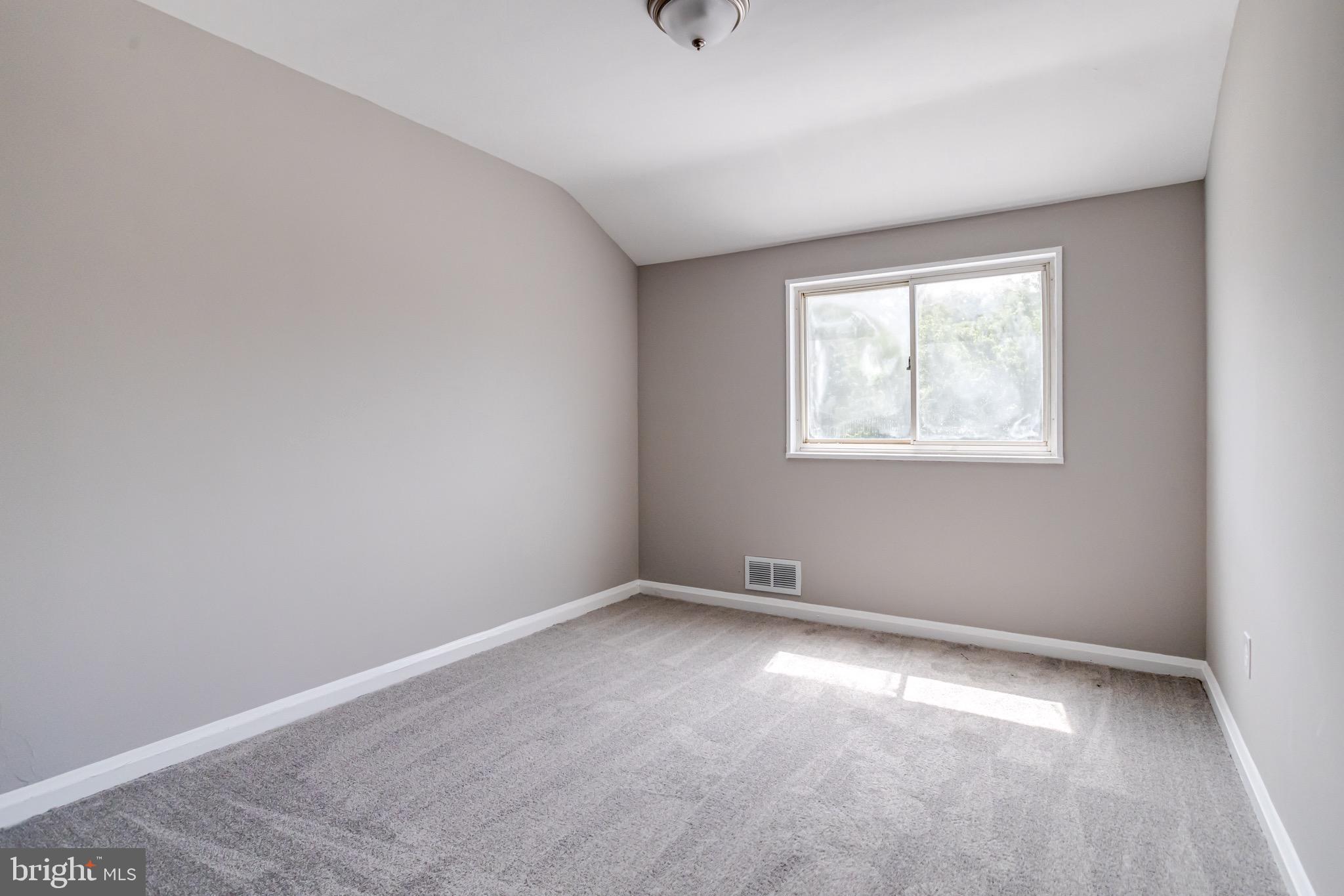 CHARLESMONT - Residential