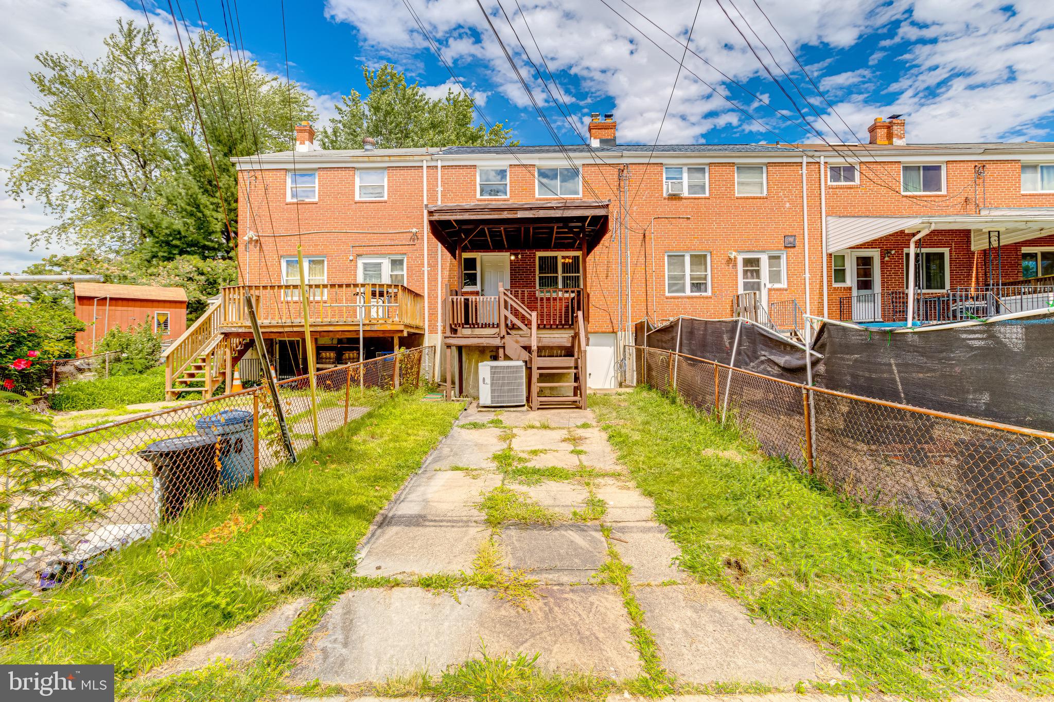 CHARLESMONT - Residential