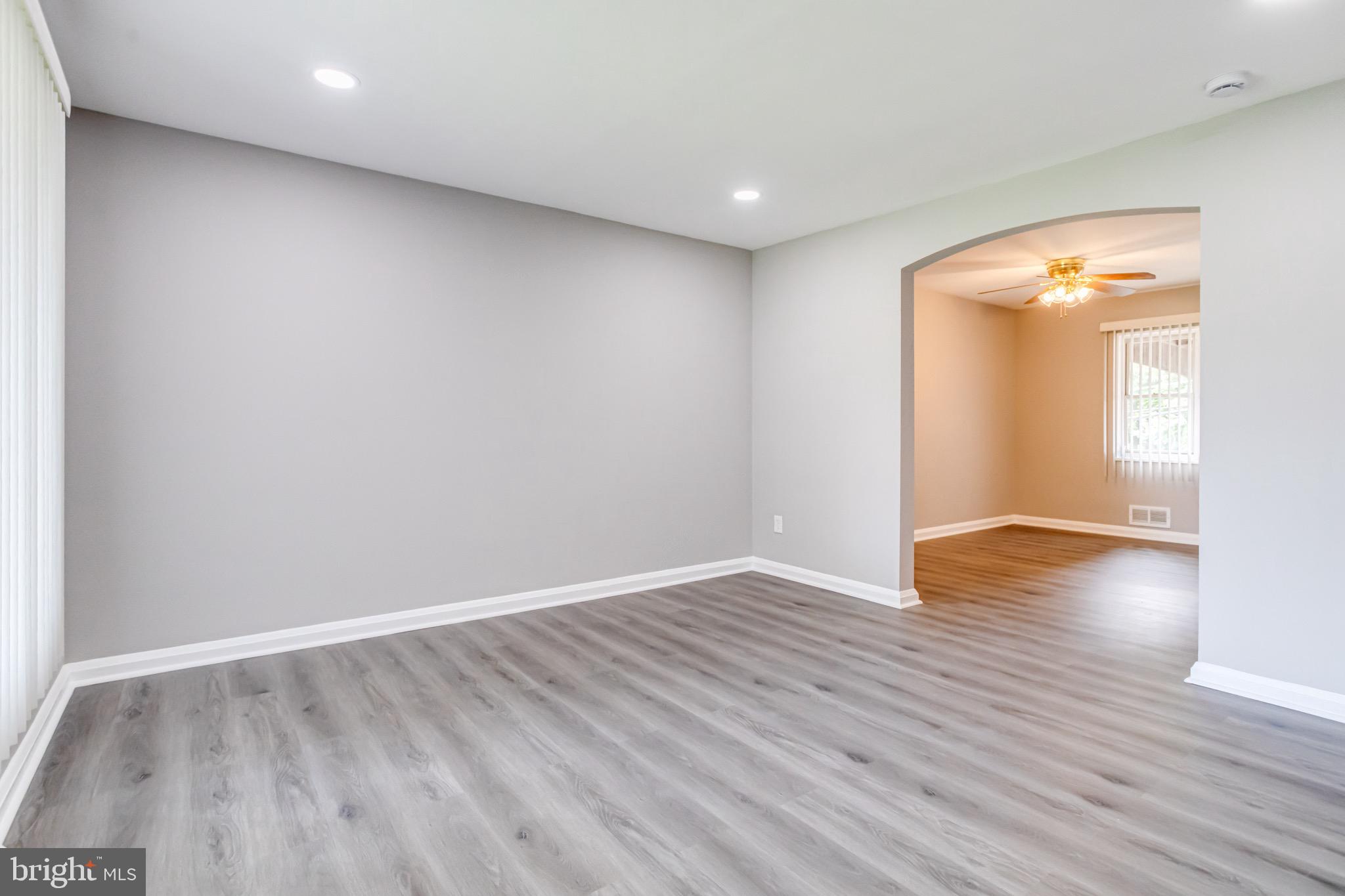 CHARLESMONT - Residential