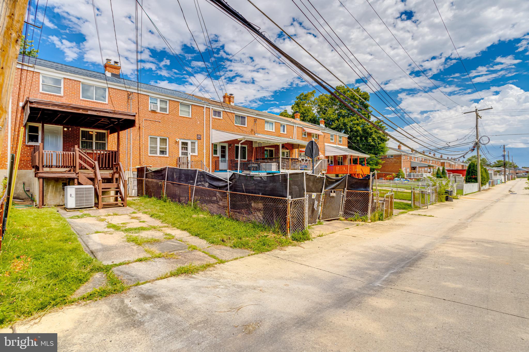 CHARLESMONT - Residential