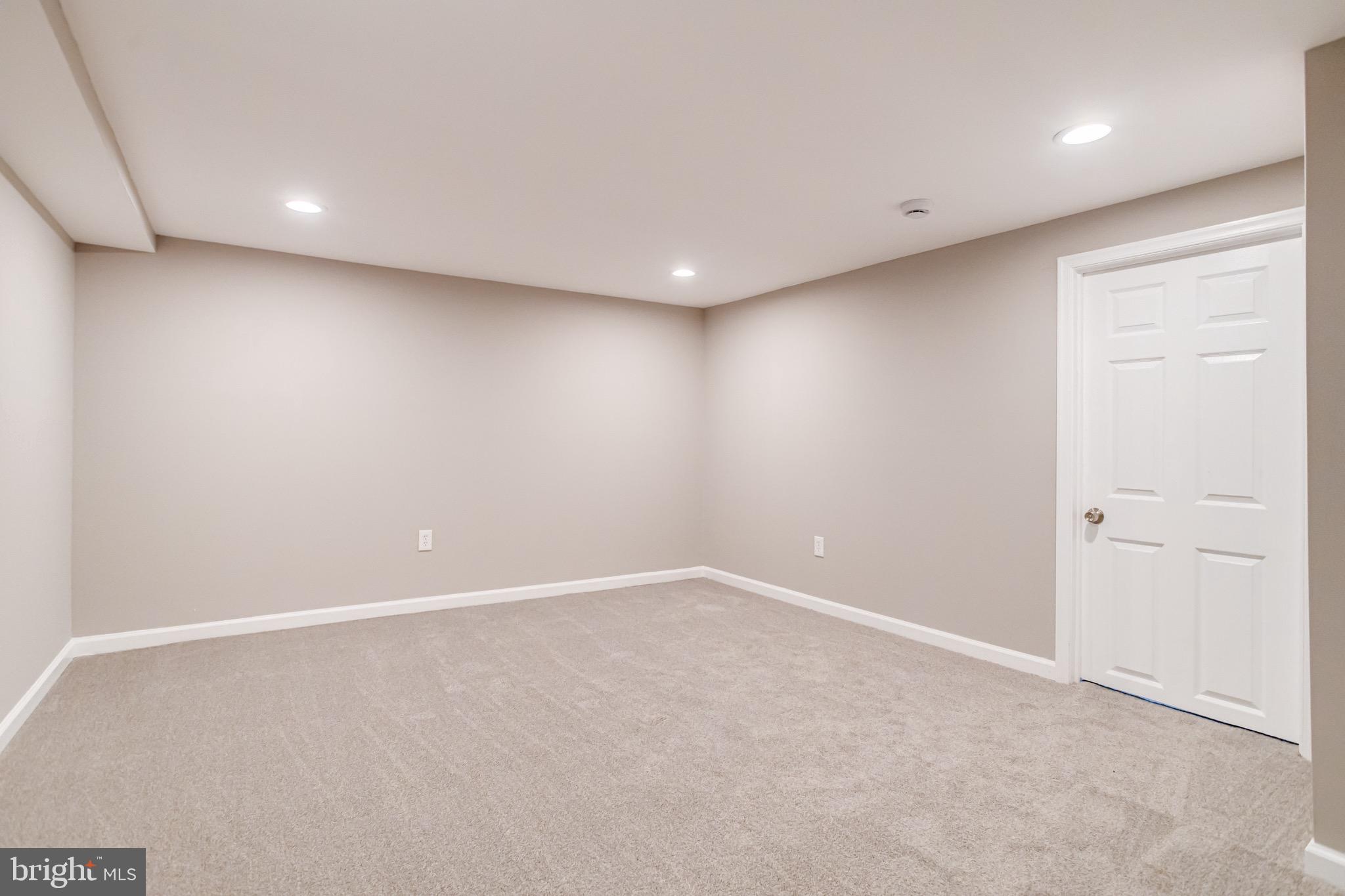 CHARLESMONT - Residential