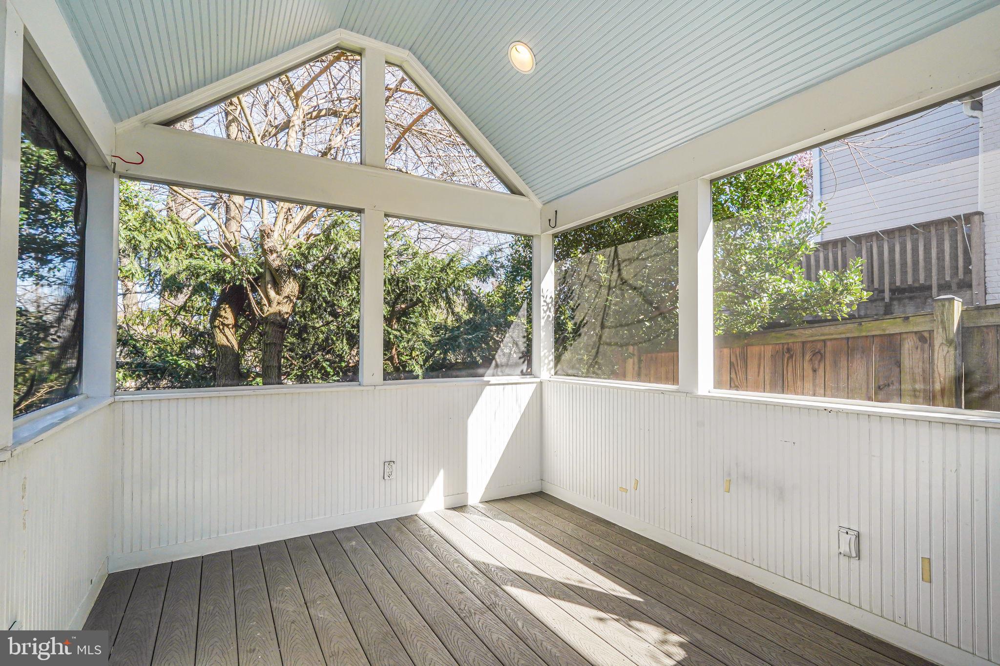 VIRGINIA FOREST - Residential