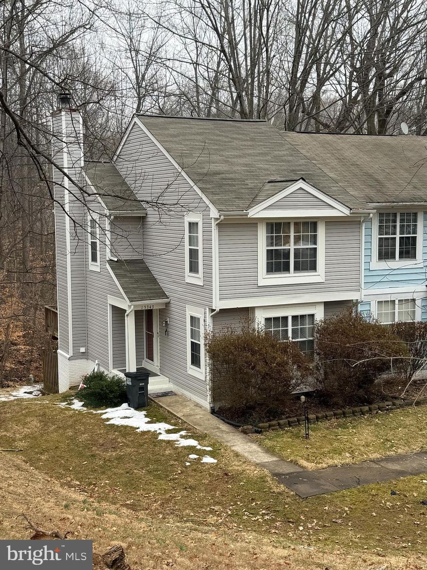 This lovely home is ready and waiting for it's new owners!  Spacious end unit in Montclair community backs to trees, features granite counter tops, eat in kitchen, spacious rooms, fully finished walk out basement, family room with fireplace, bonus/flex room that can be used for office, exercise room, craft space and more.  Amenities abound including a 109 acre stocked lake with 3 beautiful sandy beaches, boat ramp, boat storage, fishing piers, playground/tot lots, ball fields, volley ball and basket call courts, dog park, 18 hole golf course and Country Club and sooooooo much more!  You can actually vacation and never leave home here!  Please park in space 15343 if available.  Please wear FOOTIES while touring property.