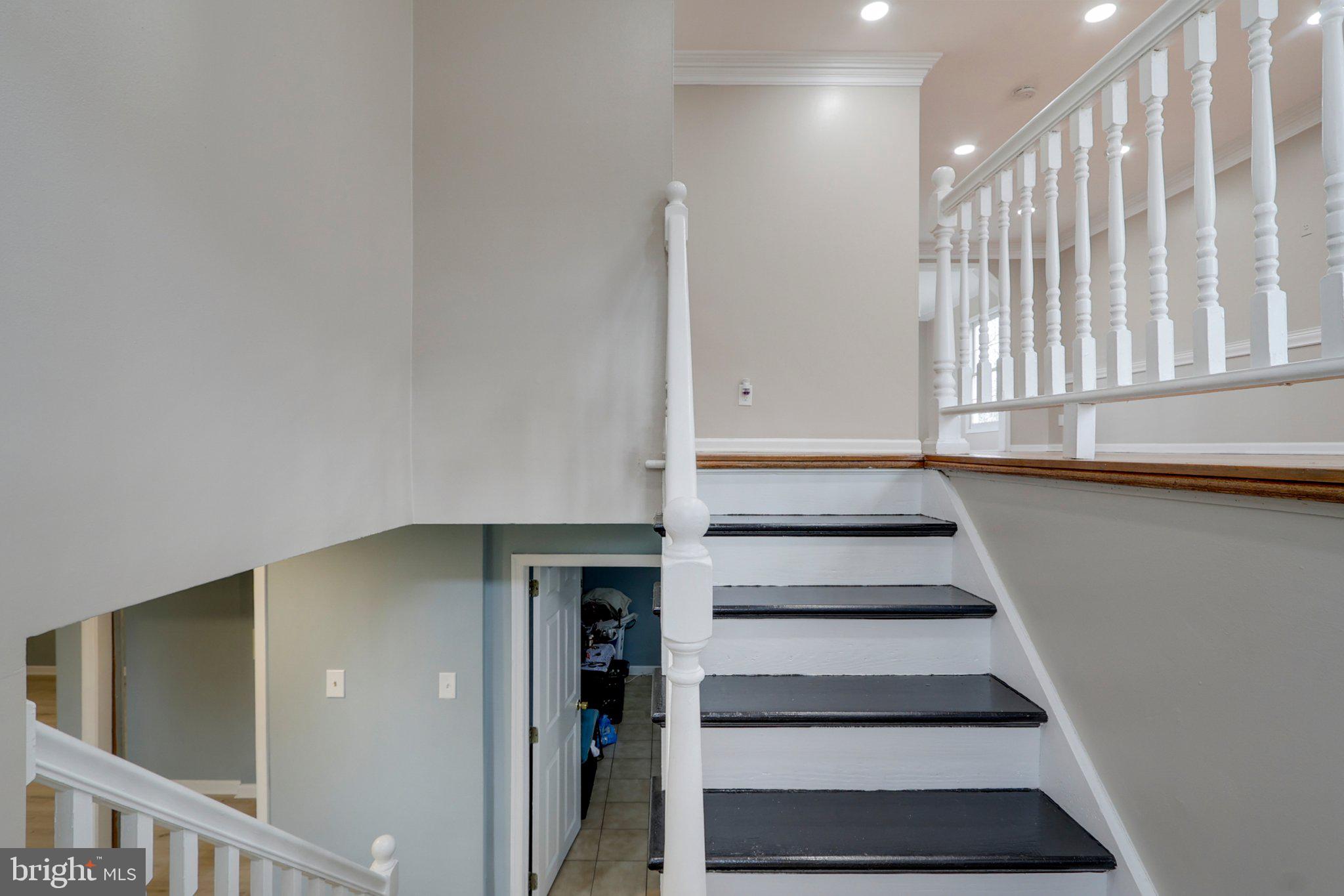 PROSPECT HILLS - Residential