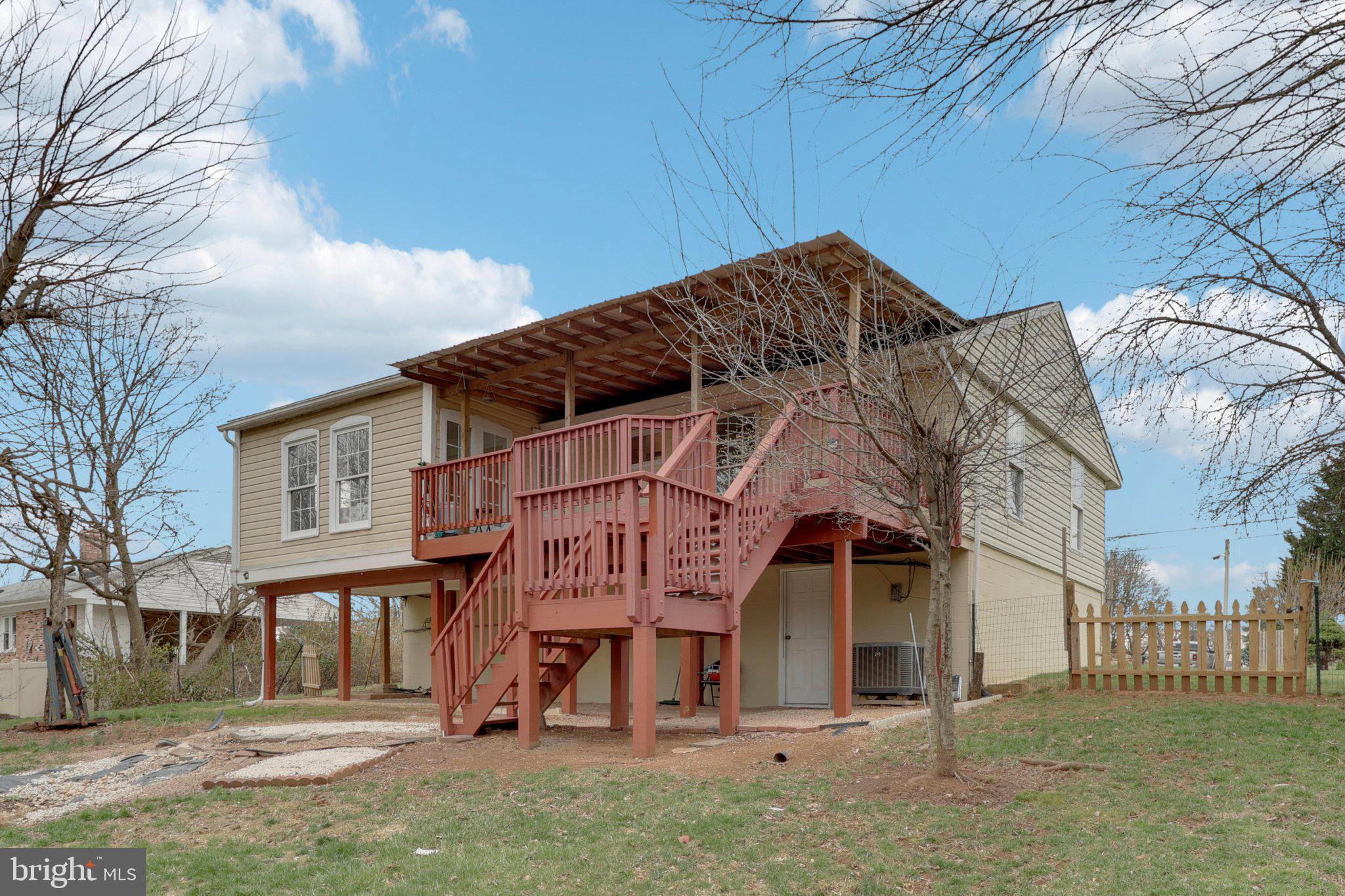 PROSPECT HILLS - Residential