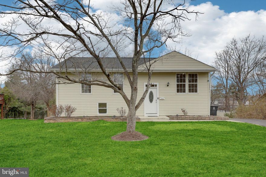 Ideal Downtown Leesburg Location and NO HOA! Walkable to Grocery Stores, Shops, Coffee, W & OD Trail, Schools. Sit on the Deck and enjoy view of huge fenced back yard.  Roof 2023, HVAC 2023, Driveway 2024. So much to offer, You are going to LOVE where you live!