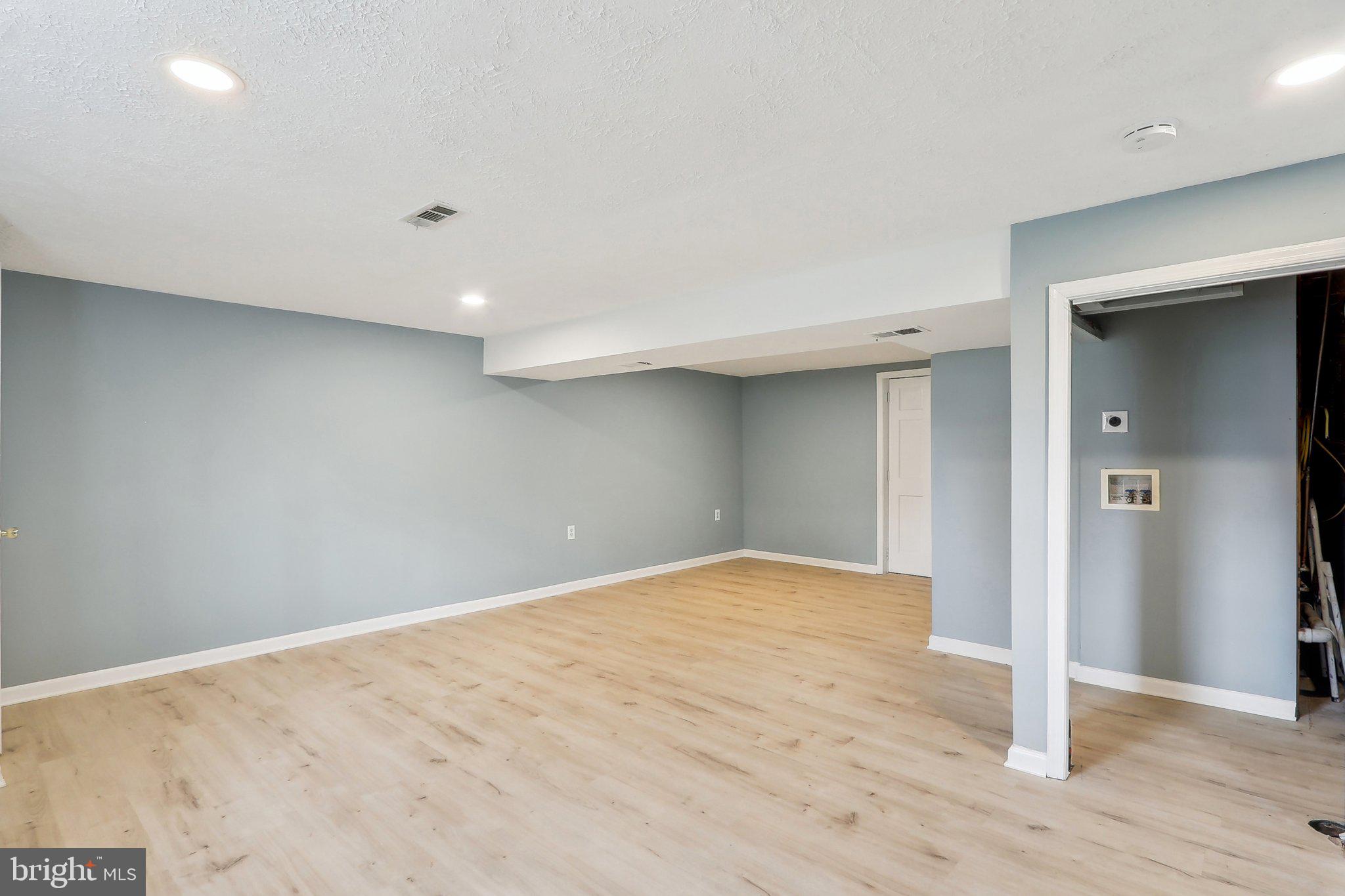 PROSPECT HILLS - Residential