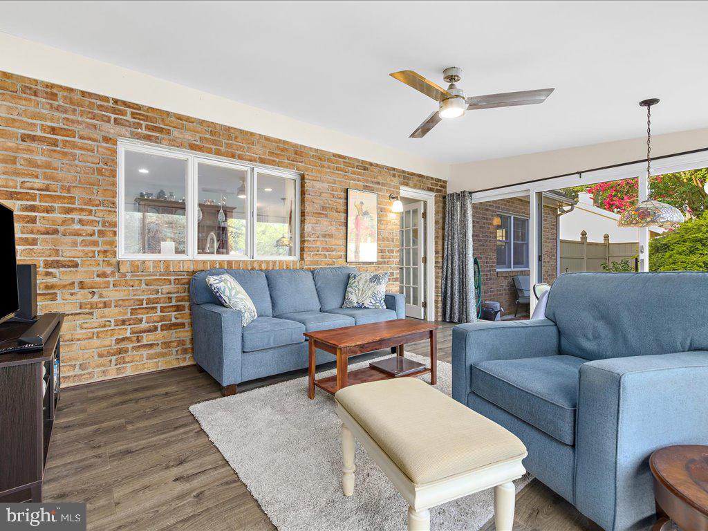 MILE TREE VILLAGE - Residential