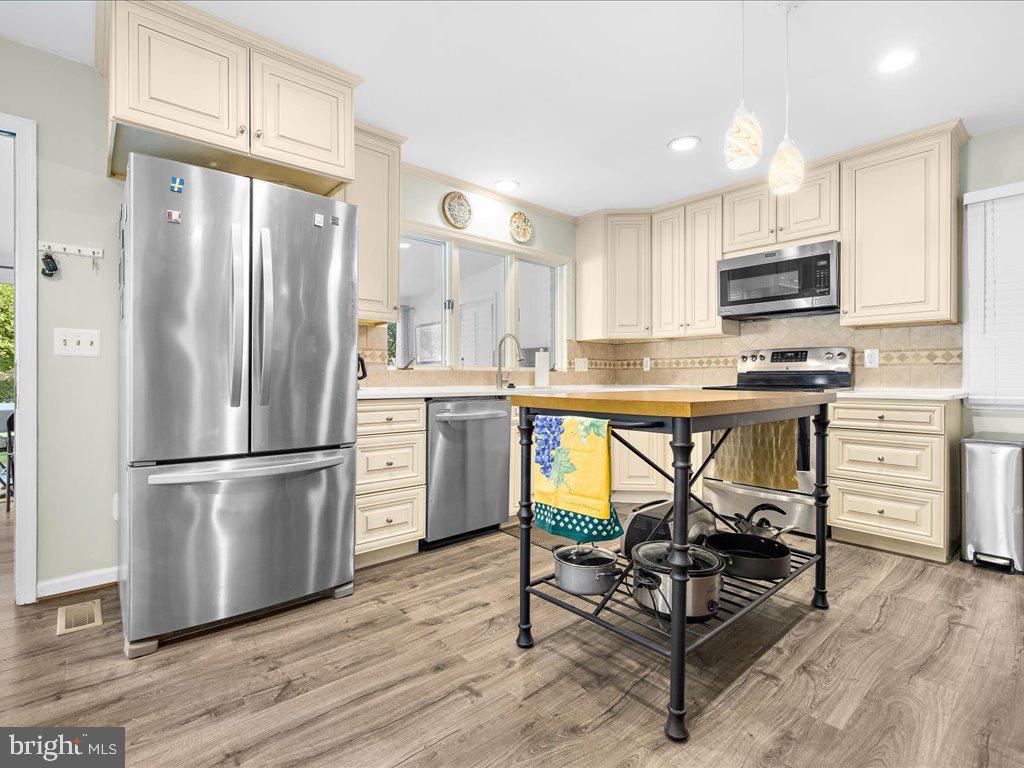 MILE TREE VILLAGE - Residential