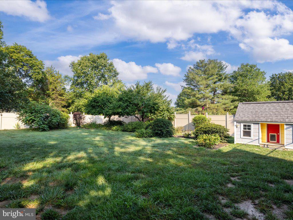 MILE TREE VILLAGE - Residential