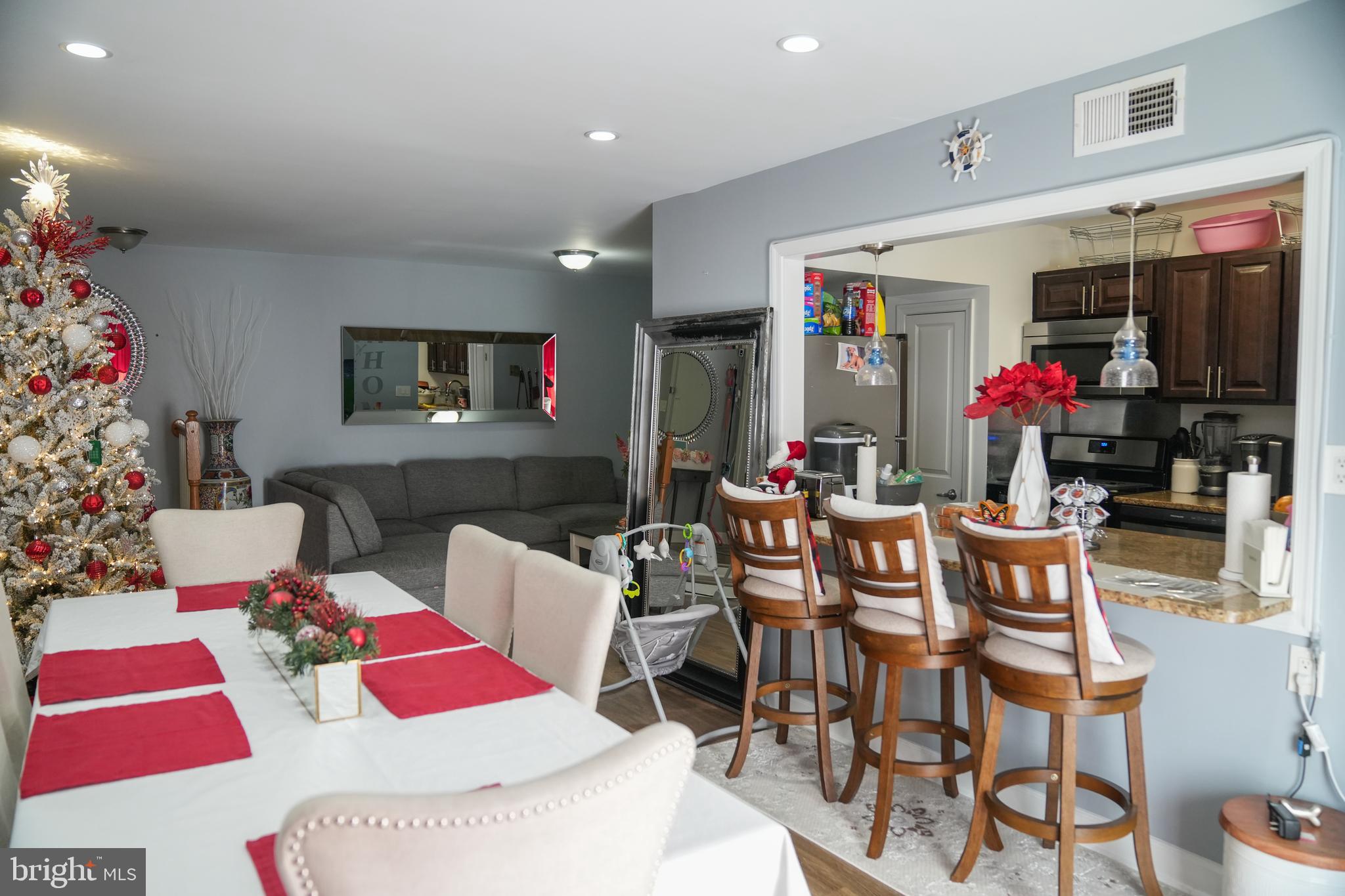 CHERRY GLEN CONDOS - Residential