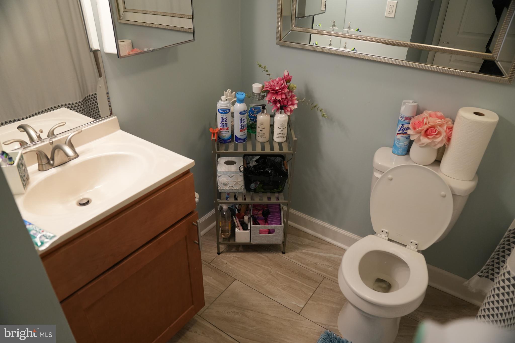 CHERRY GLEN CONDOS - Residential