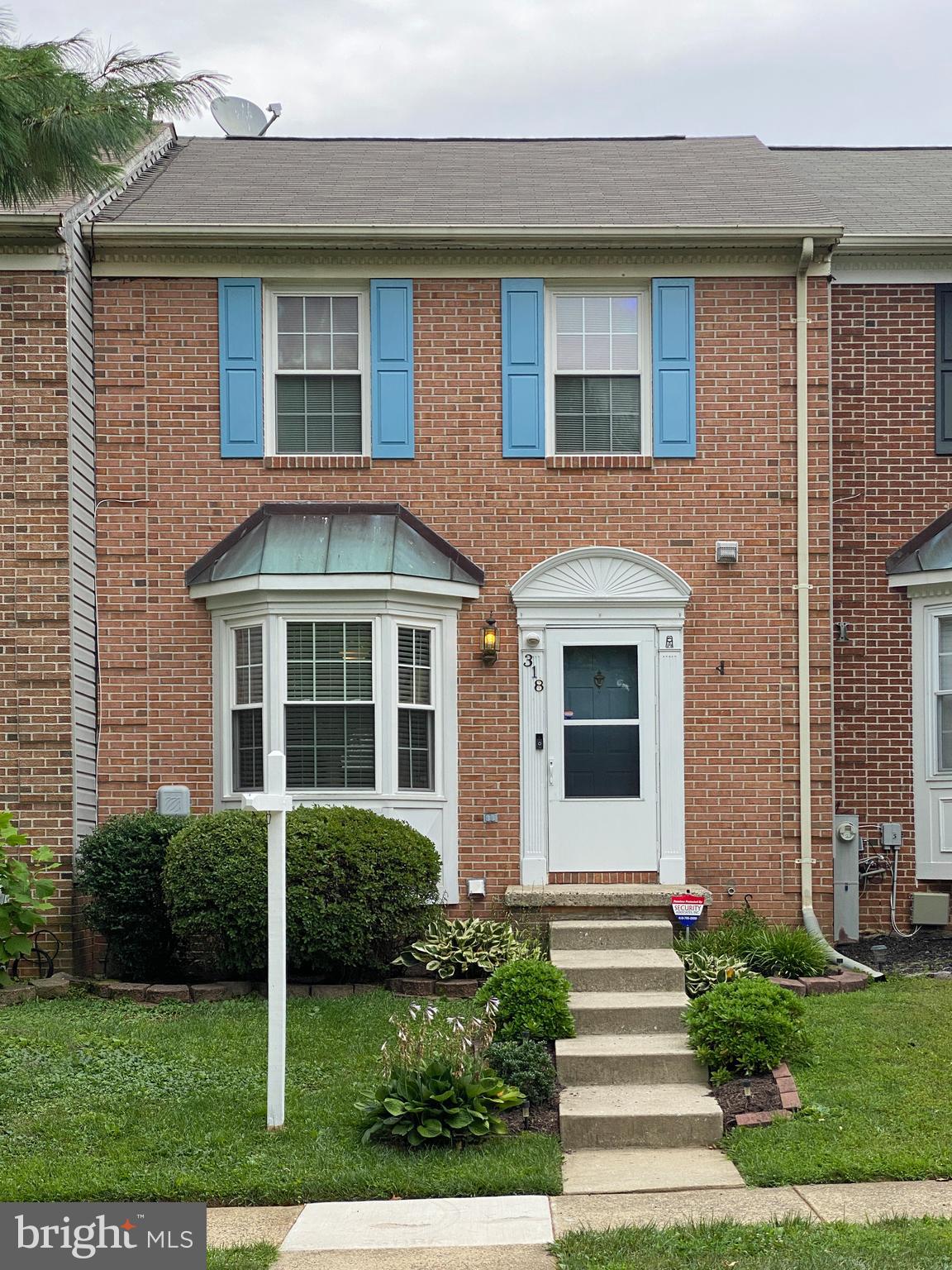 CONSTANT FRIENDSHIP - Residential