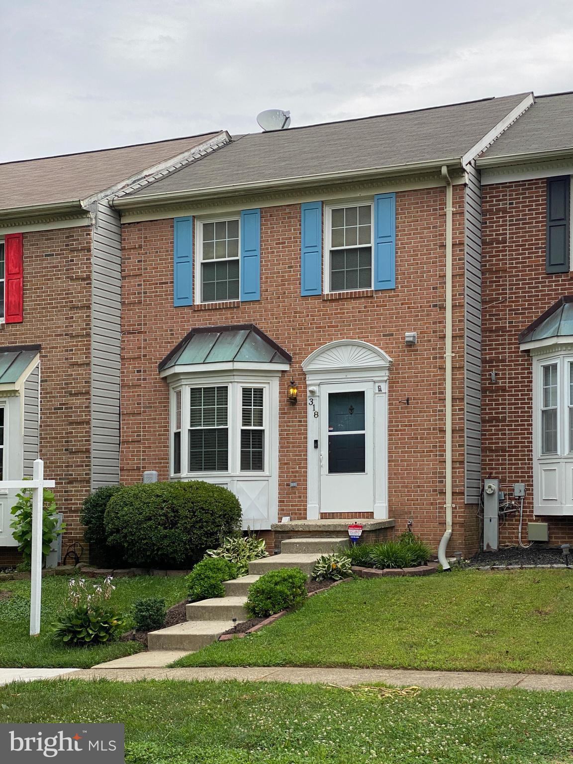 CONSTANT FRIENDSHIP - Residential