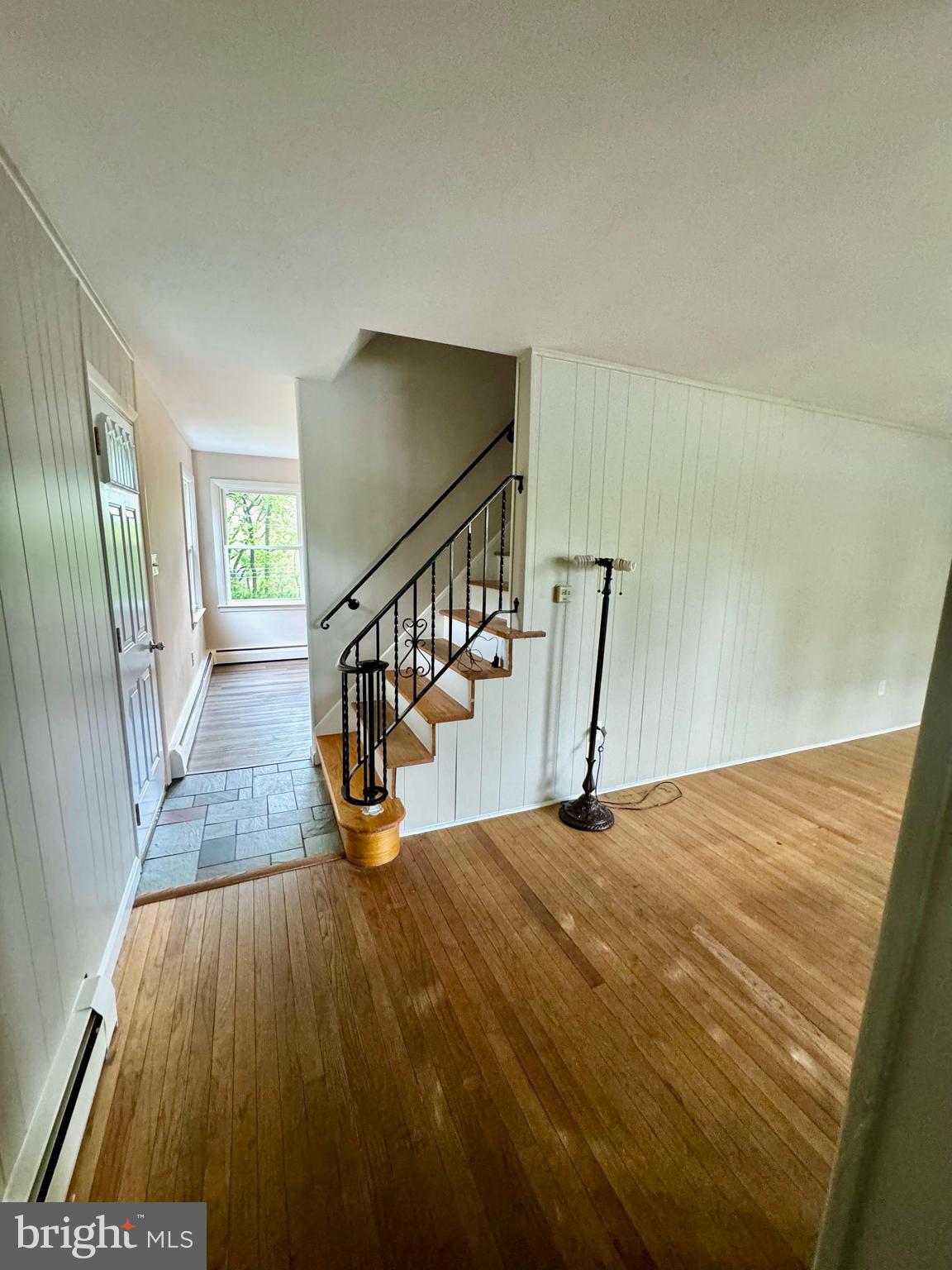 1424 COMMONWEALTH BOULEVARD