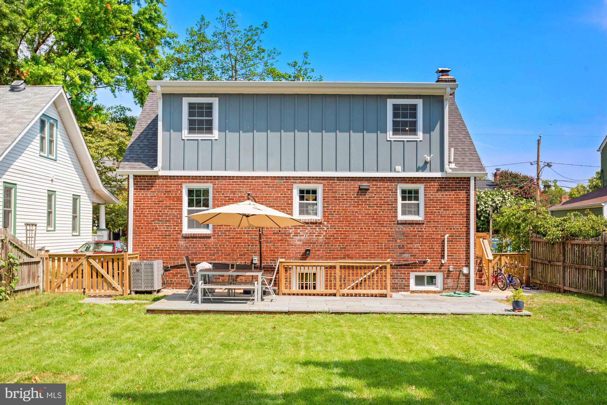 DEL RAY - Residential Lease