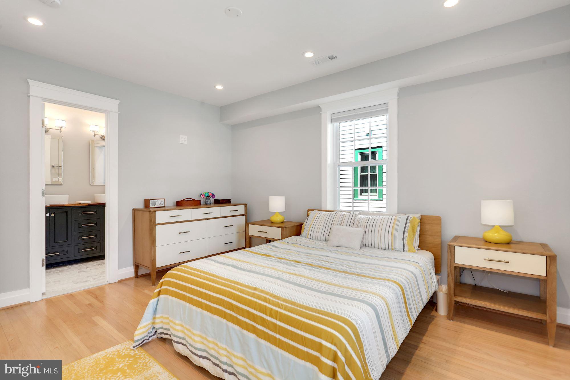 DEL RAY - Residential Lease