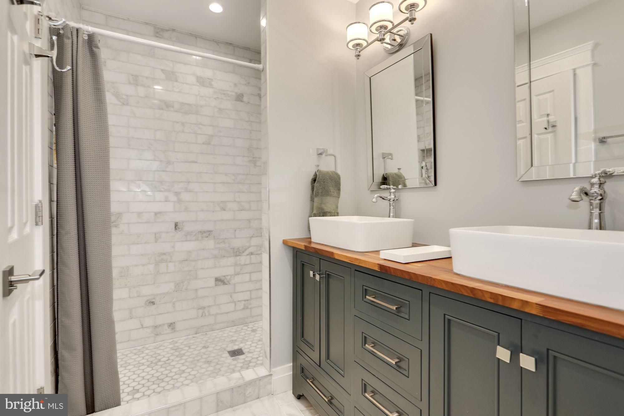 DEL RAY - Residential Lease