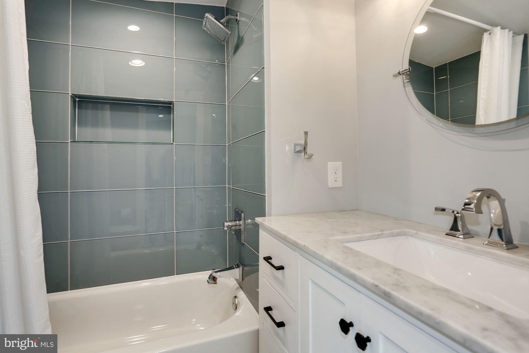 DEL RAY - Residential Lease