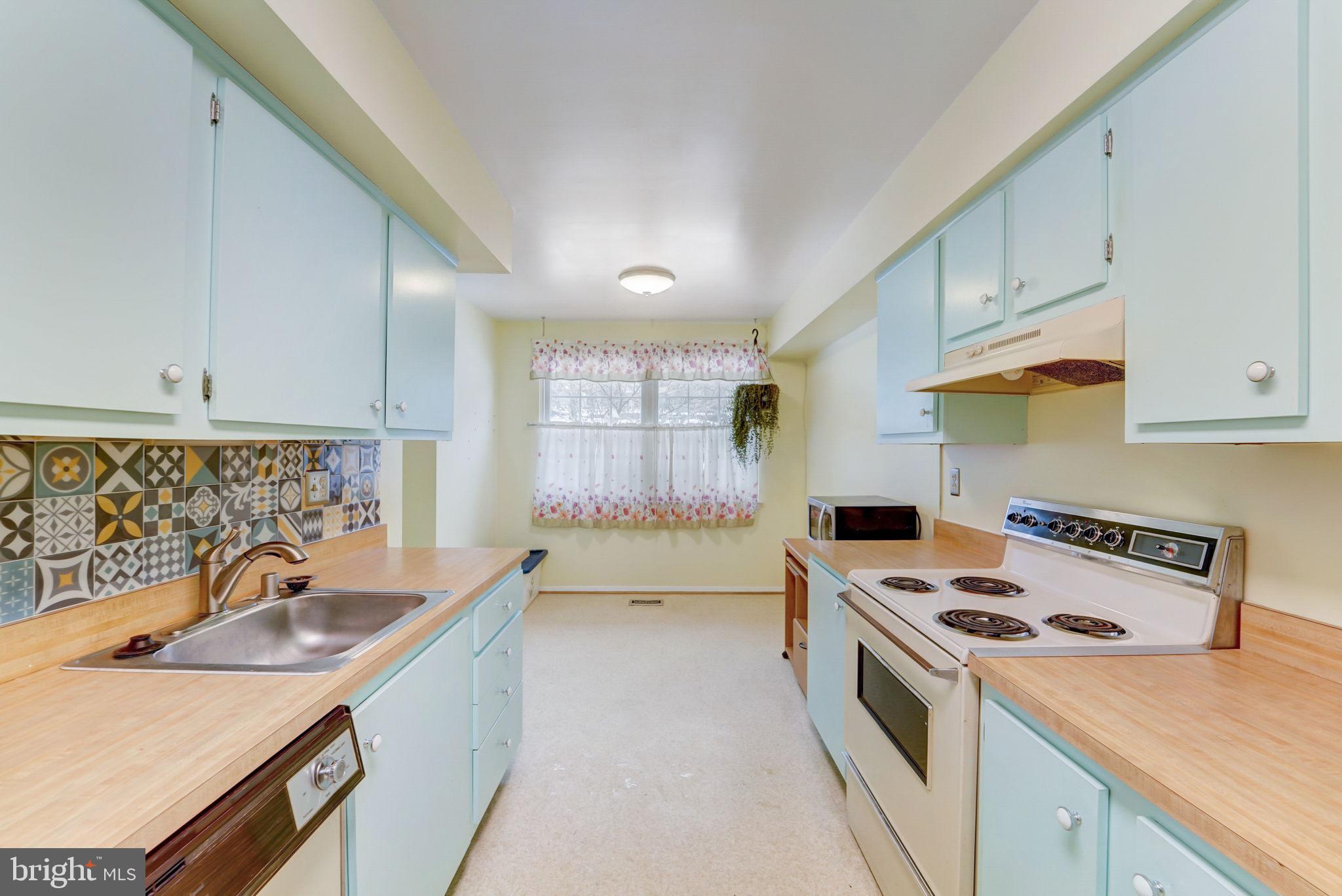 DREXEL WOODS - Residential