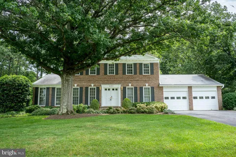 1197 Winter Hunt Road, McLean, VA MLS: VAFX2250678