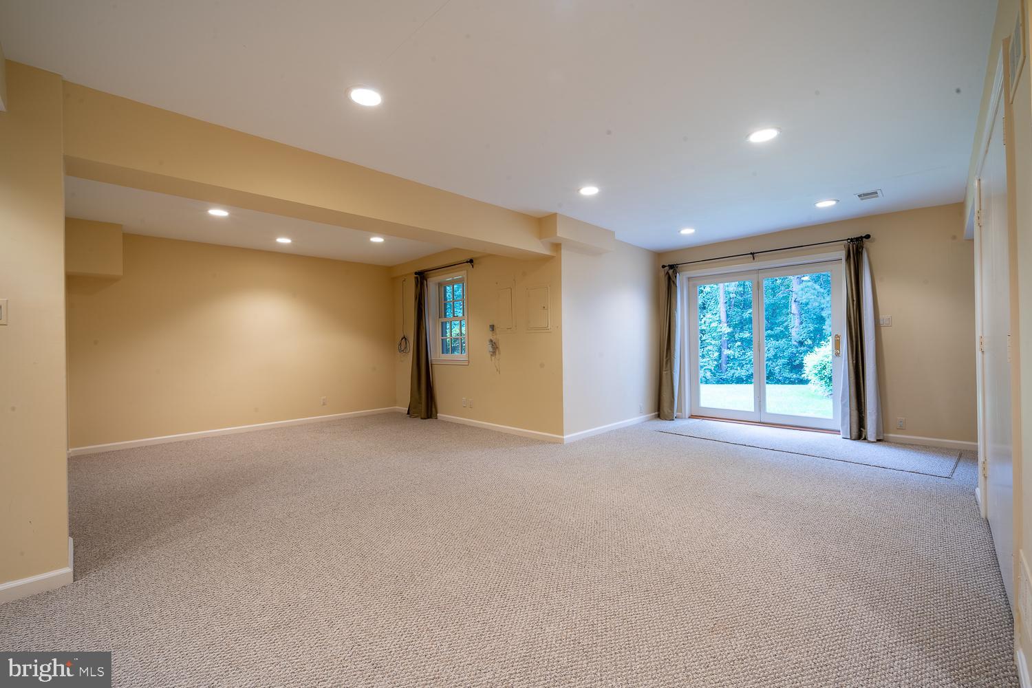 MC LEAN HUNT ESTATES - Residential