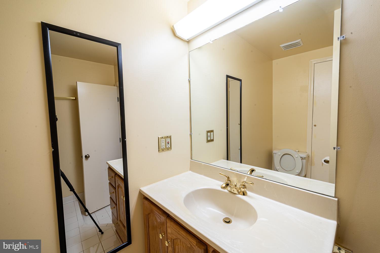 MC LEAN HUNT ESTATES - Residential