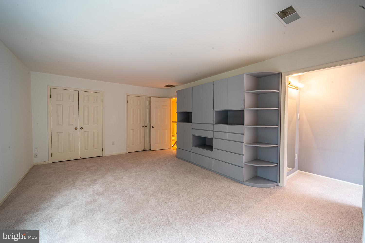 MC LEAN HUNT ESTATES - Residential