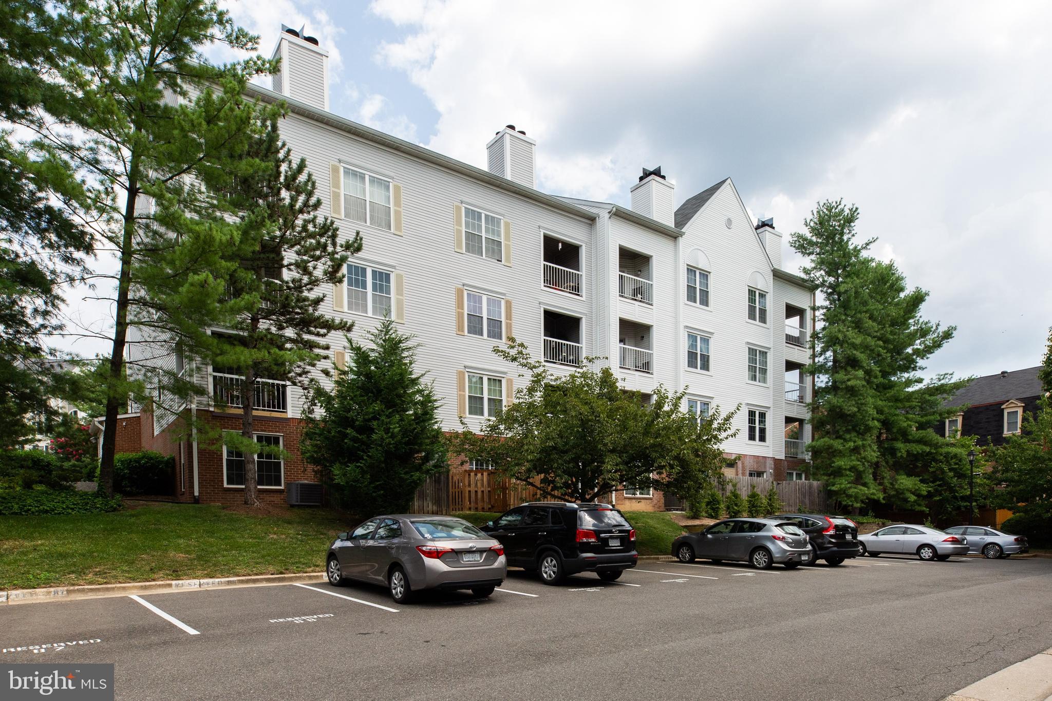 HILLWOOD - Residential