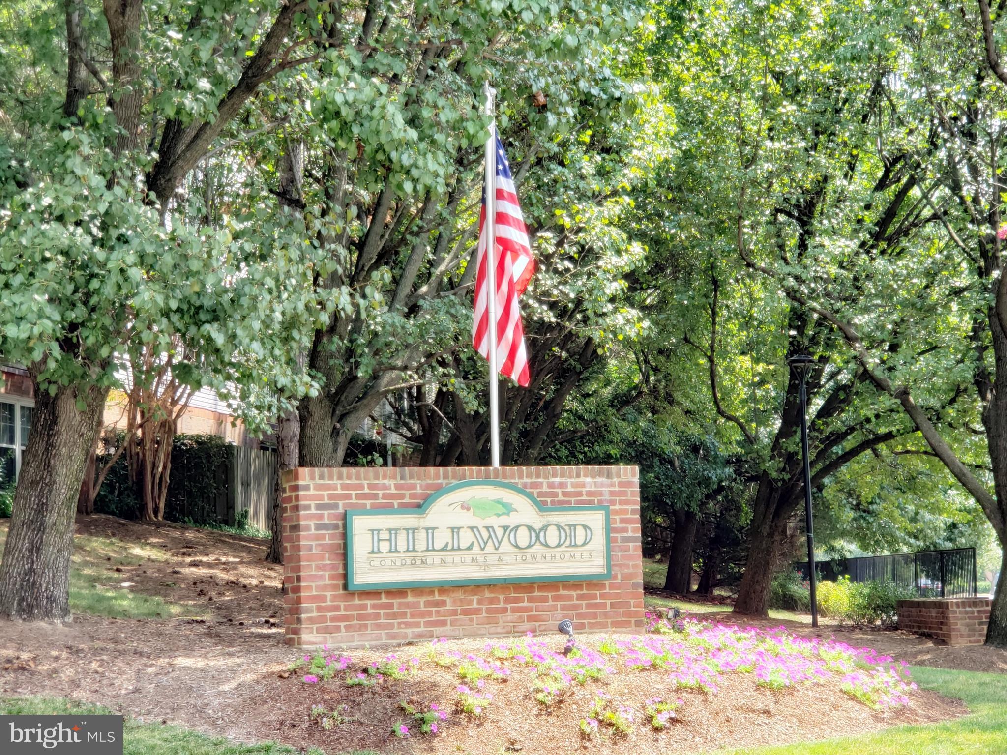 HILLWOOD - Residential