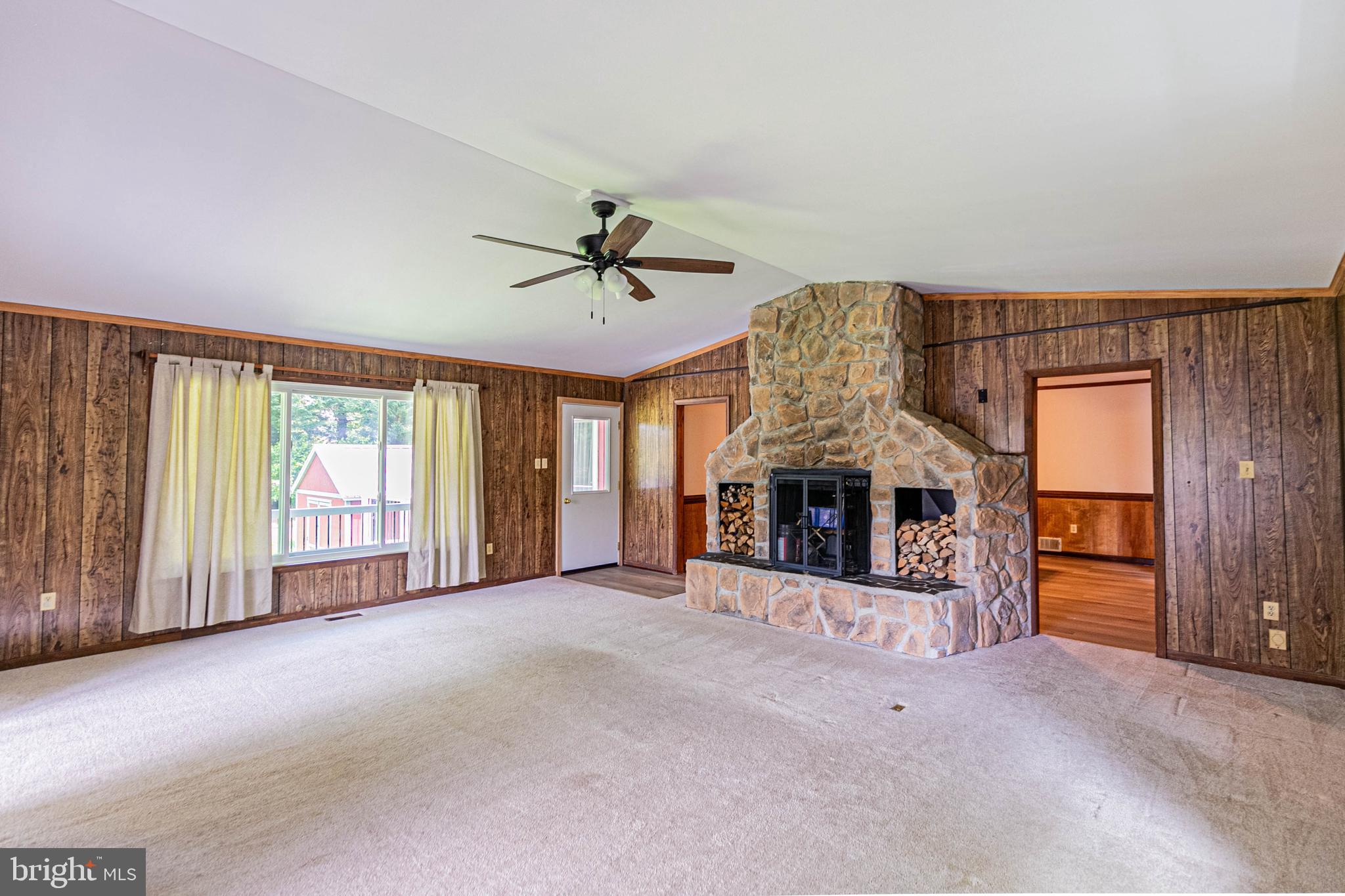 LAKE LAND OR - Residential