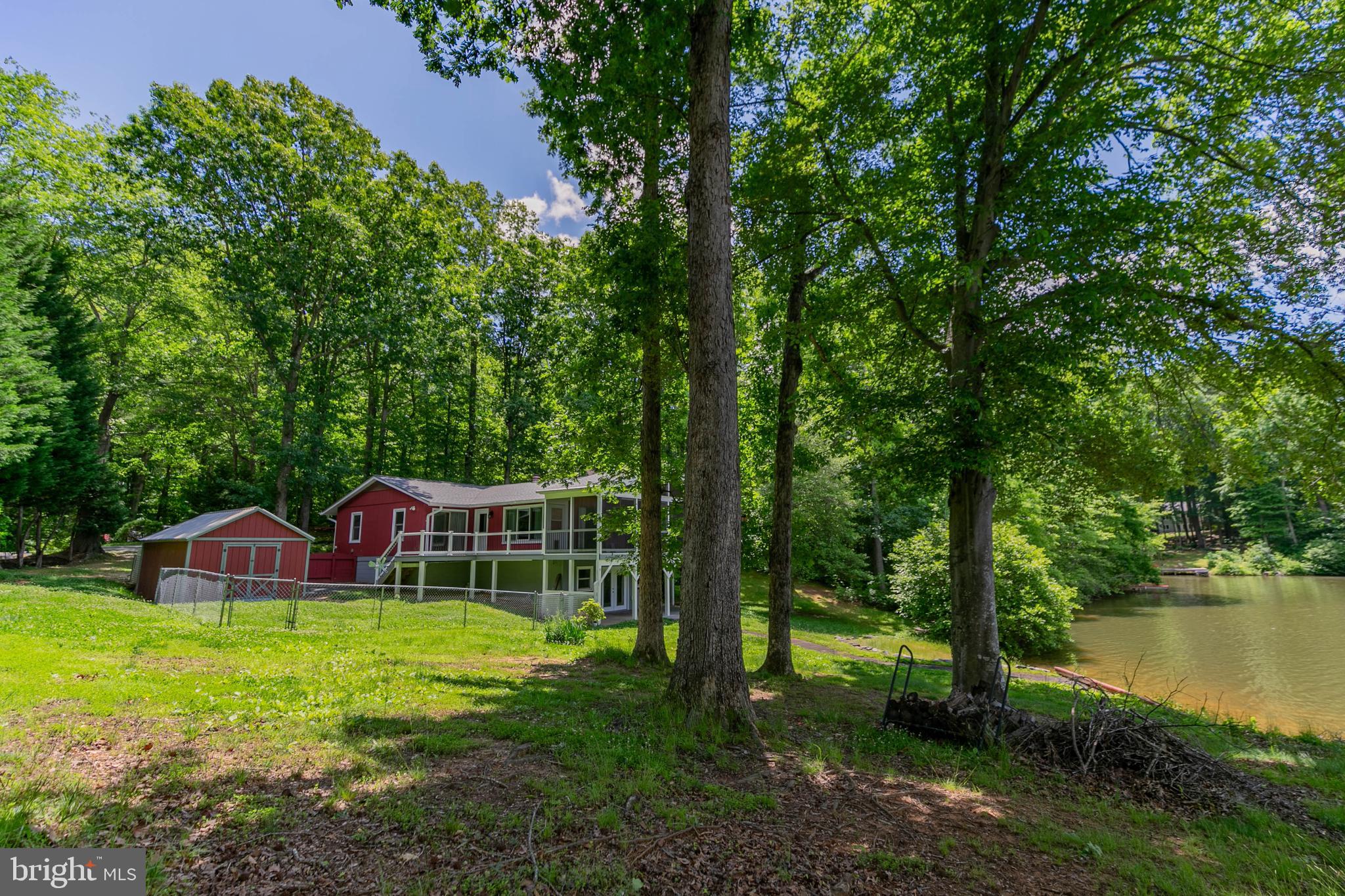 LAKE LAND OR - Residential