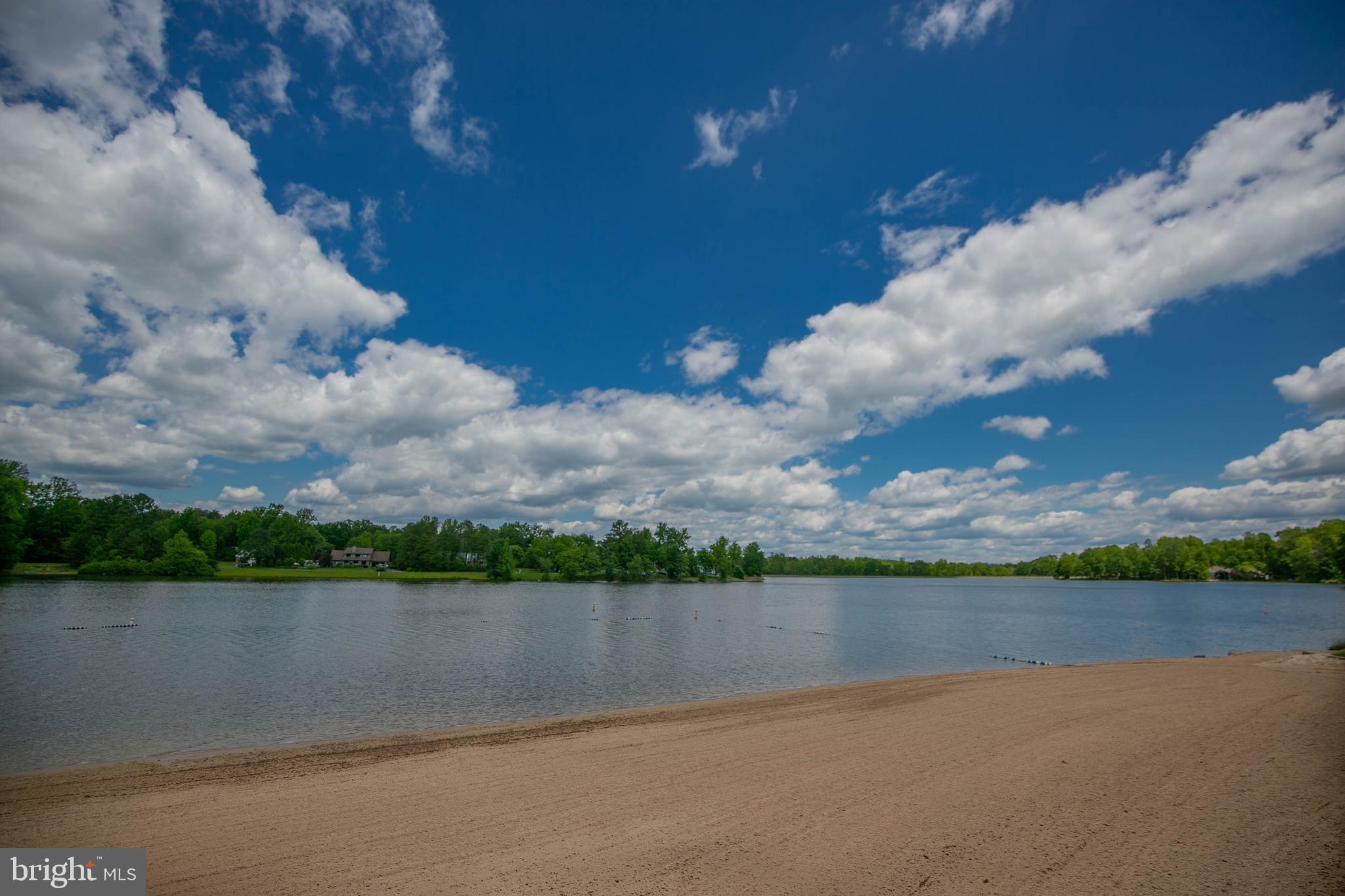 LAKE LAND OR - Residential