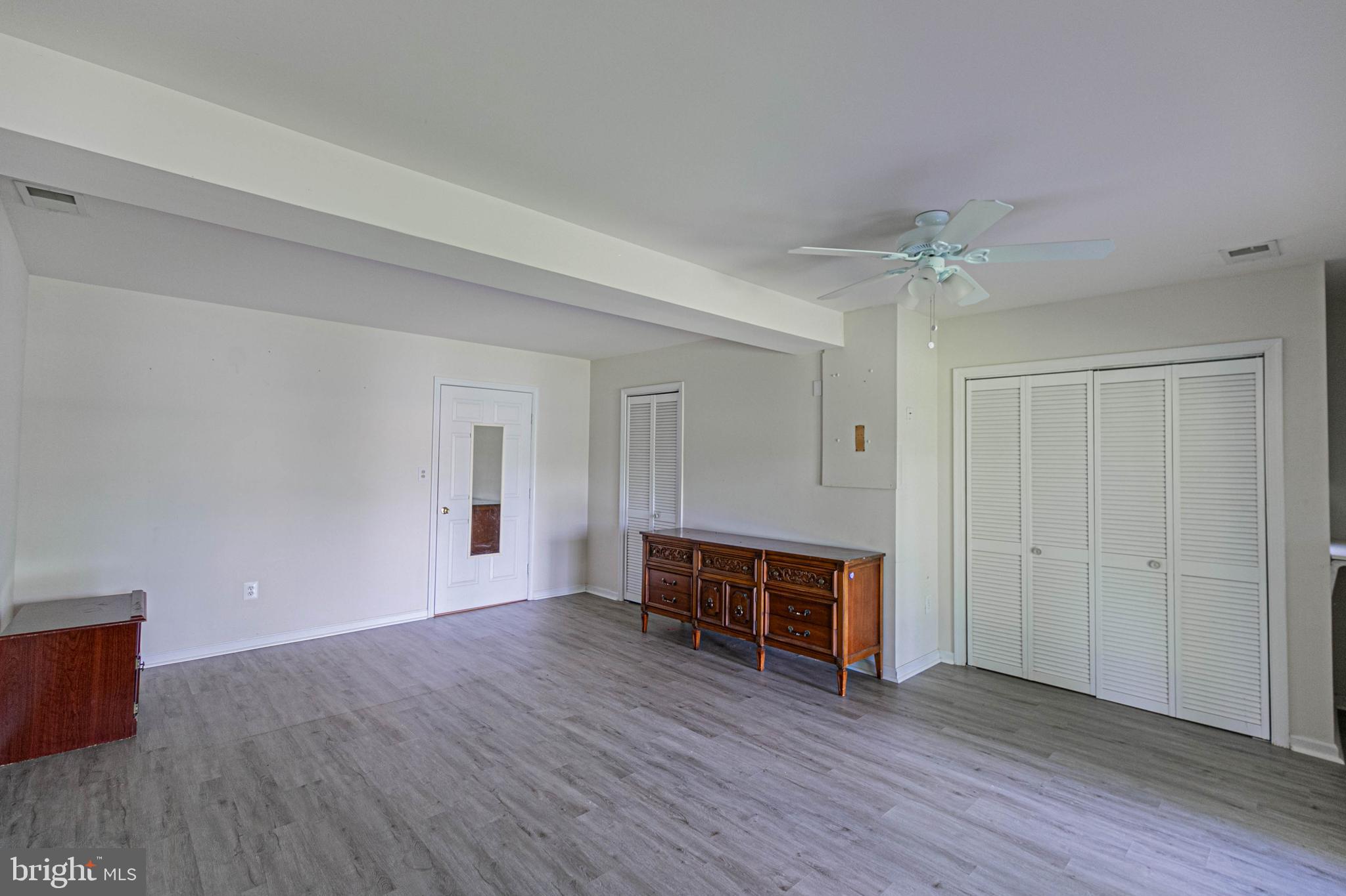 LAKE LAND OR - Residential