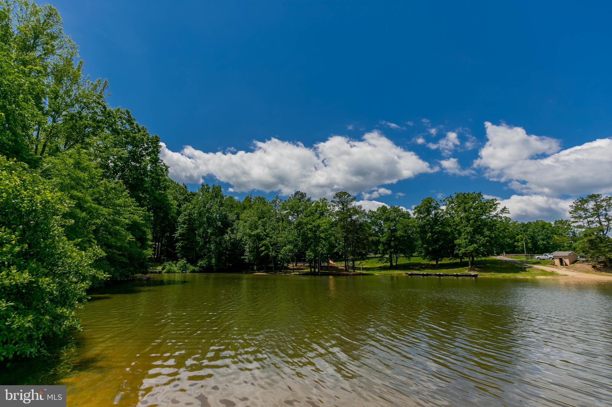 LAKE LAND OR - Residential