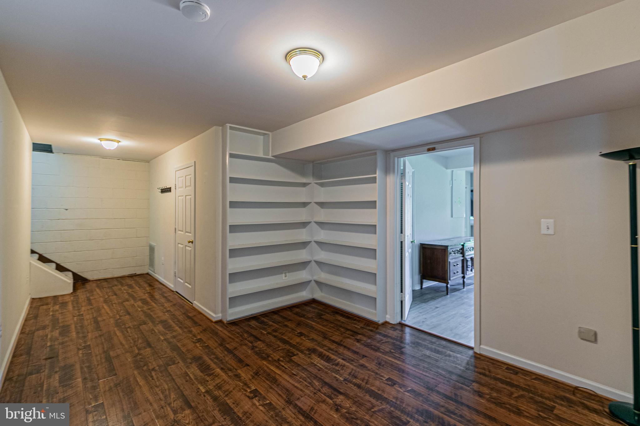 LAKE LAND OR - Residential