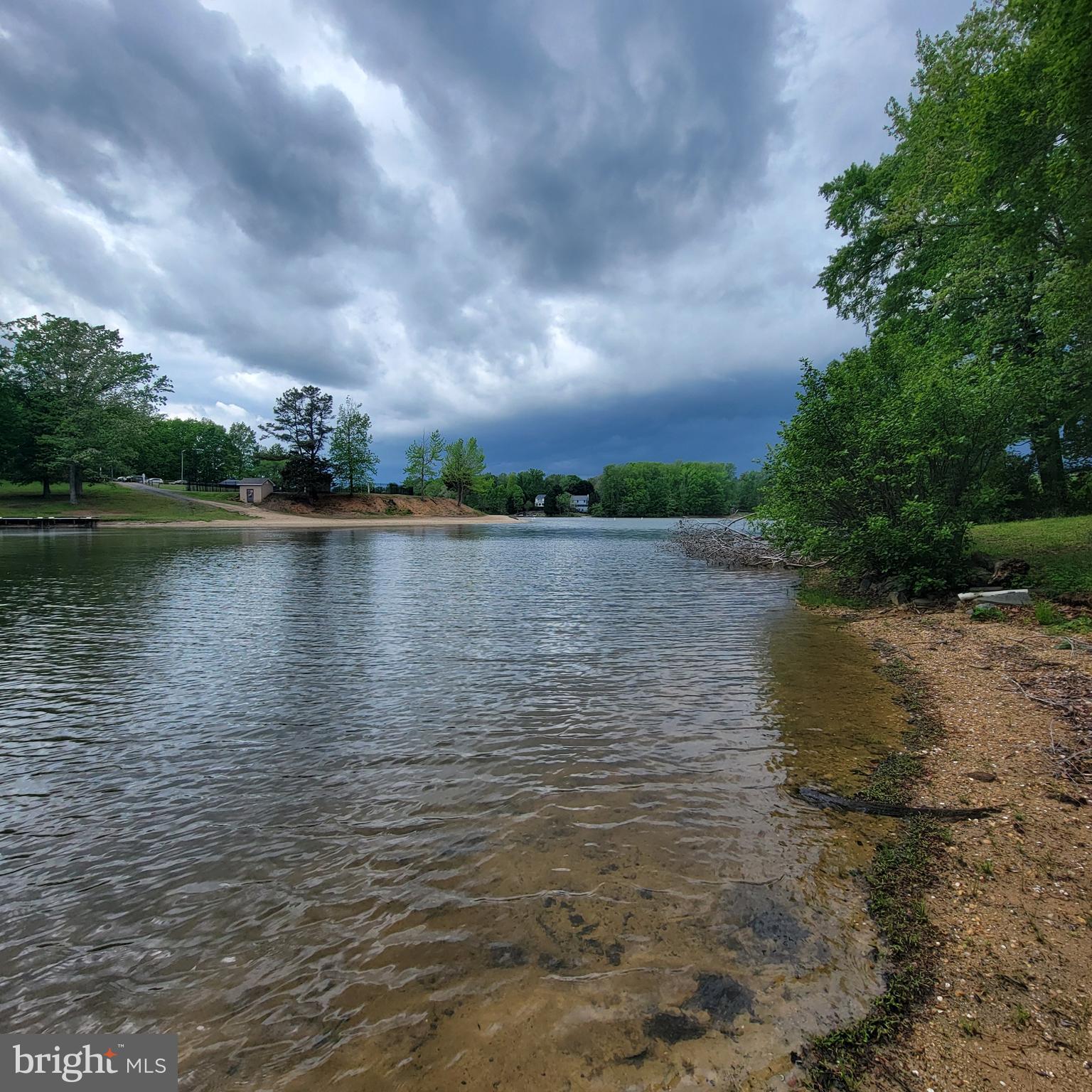 LAKE LAND OR - Residential