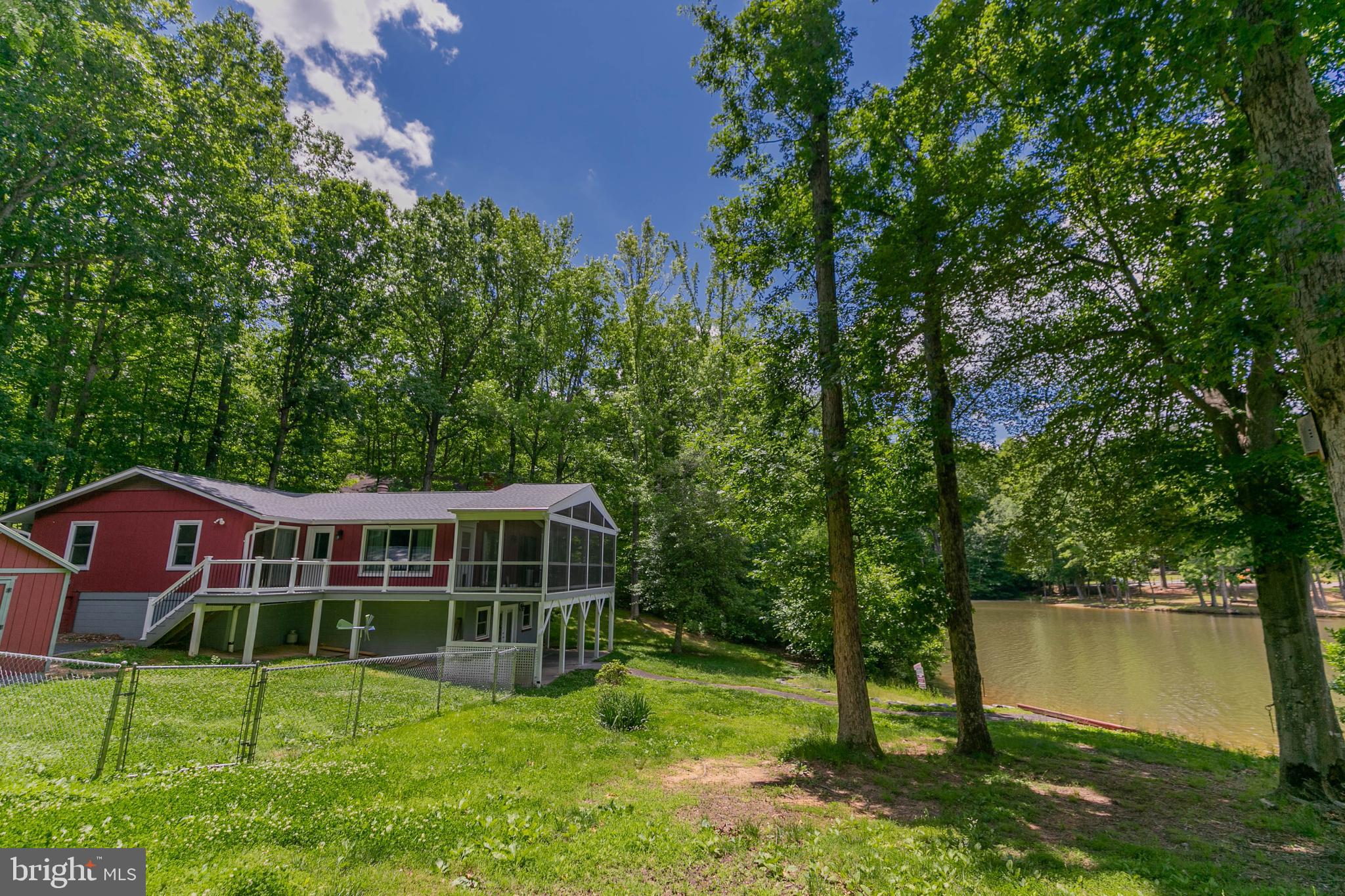 LAKE LAND OR - Residential