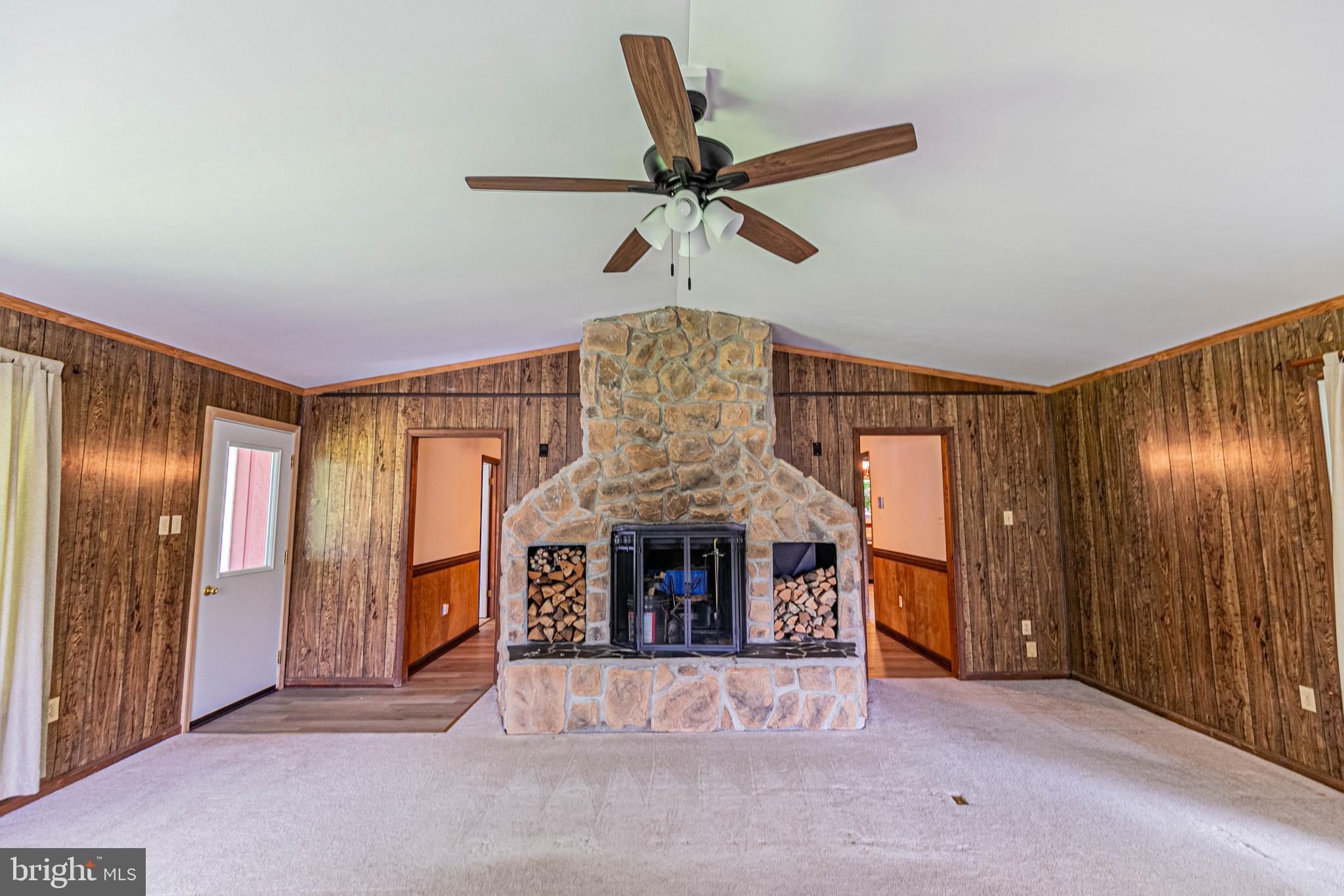 LAKE LAND OR - Residential