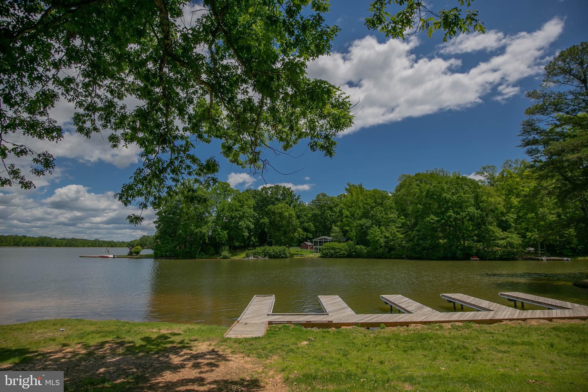LAKE LAND OR - Residential
