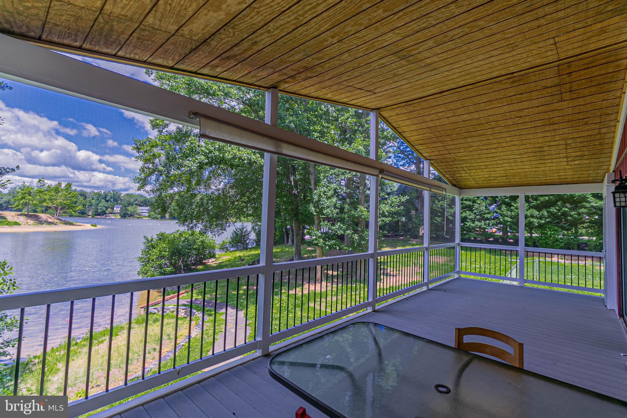 LAKE LAND OR - Residential