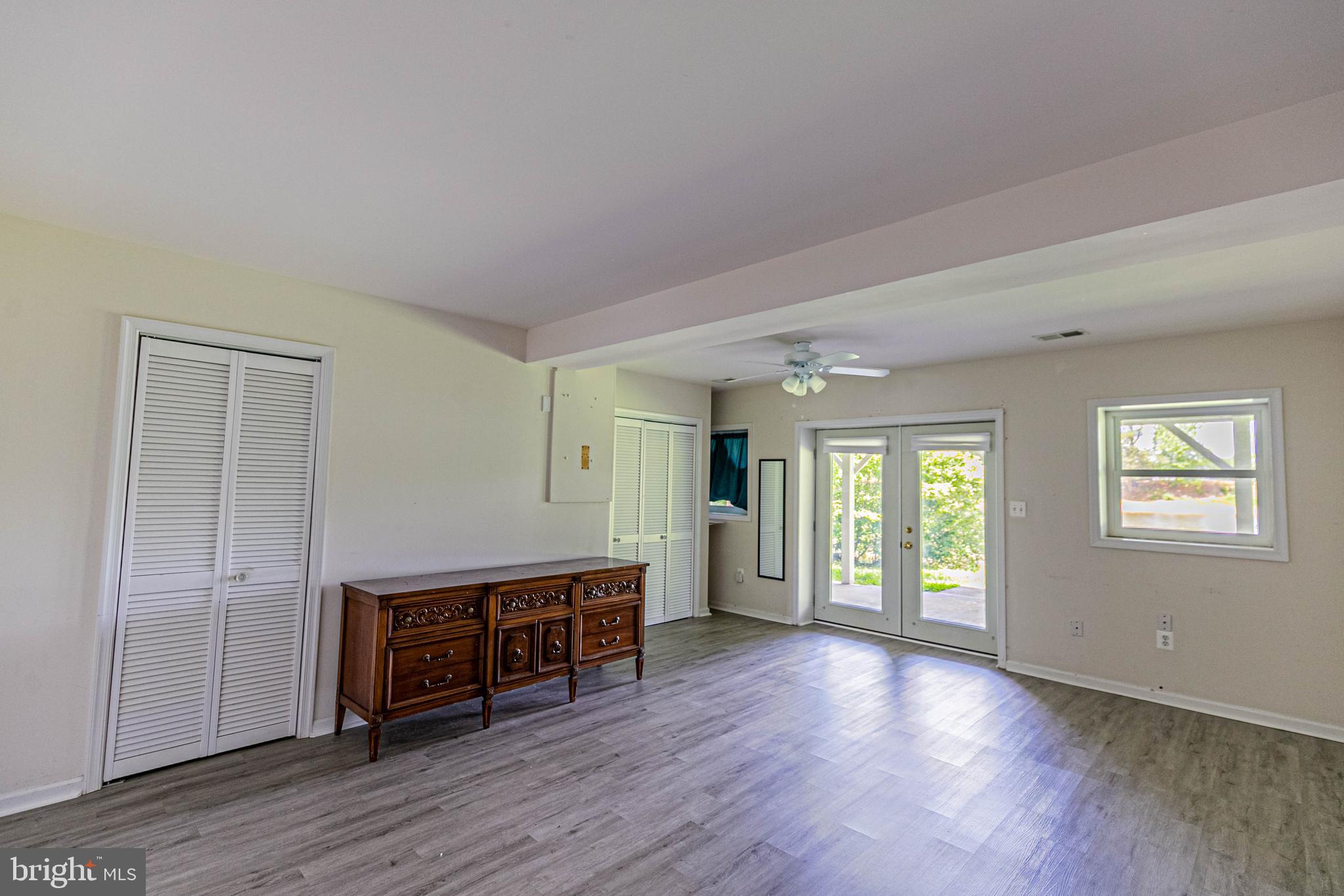 LAKE LAND OR - Residential