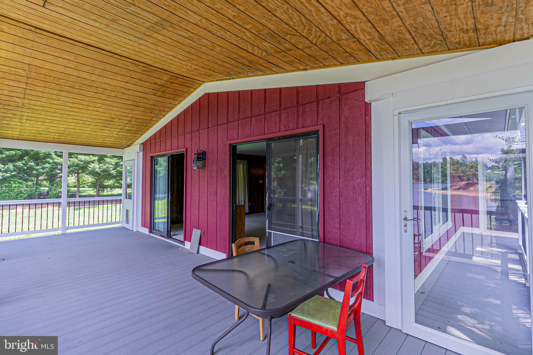 LAKE LAND OR - Residential