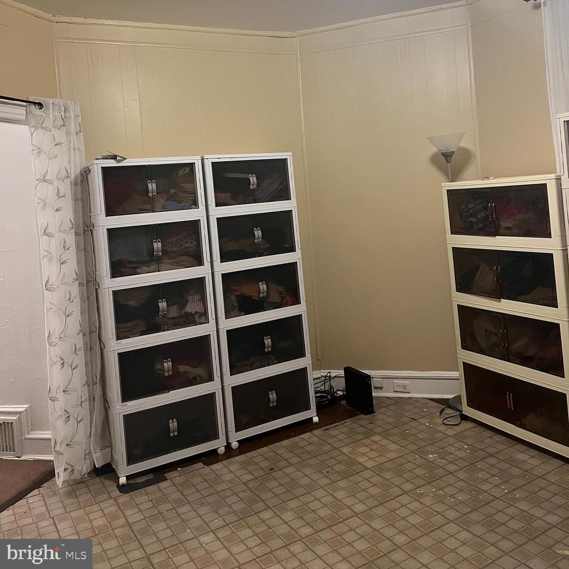 5400 ANGORA TERRACE