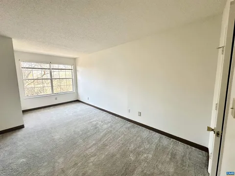 1220 Smith St, Charlottesville, VA MLS: 672037