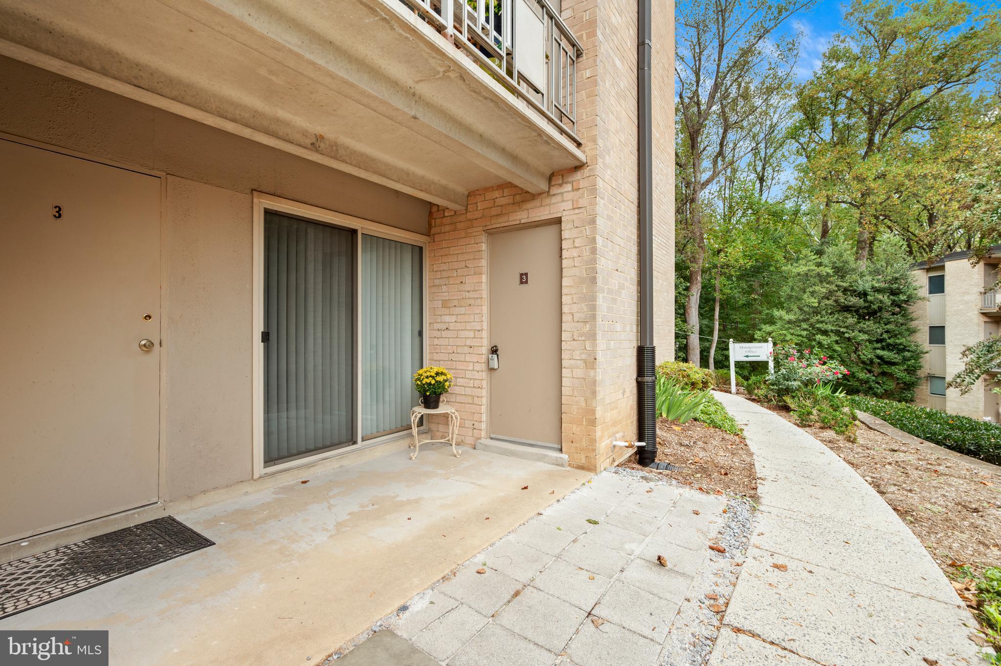 BETHESDA PARK - Residential